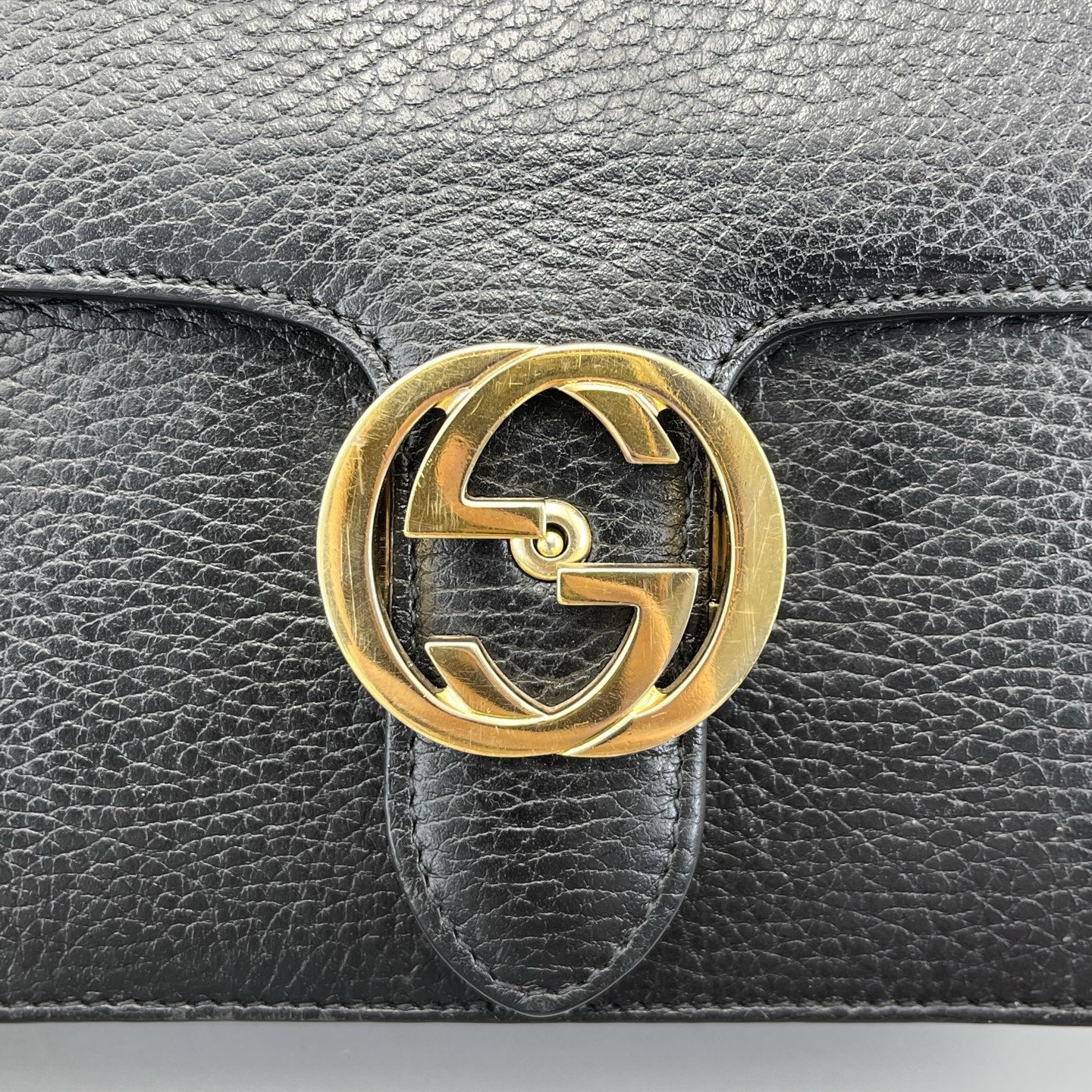 Gucci - Interlocking G Accordion Bag - Grained leather - Black - (small)