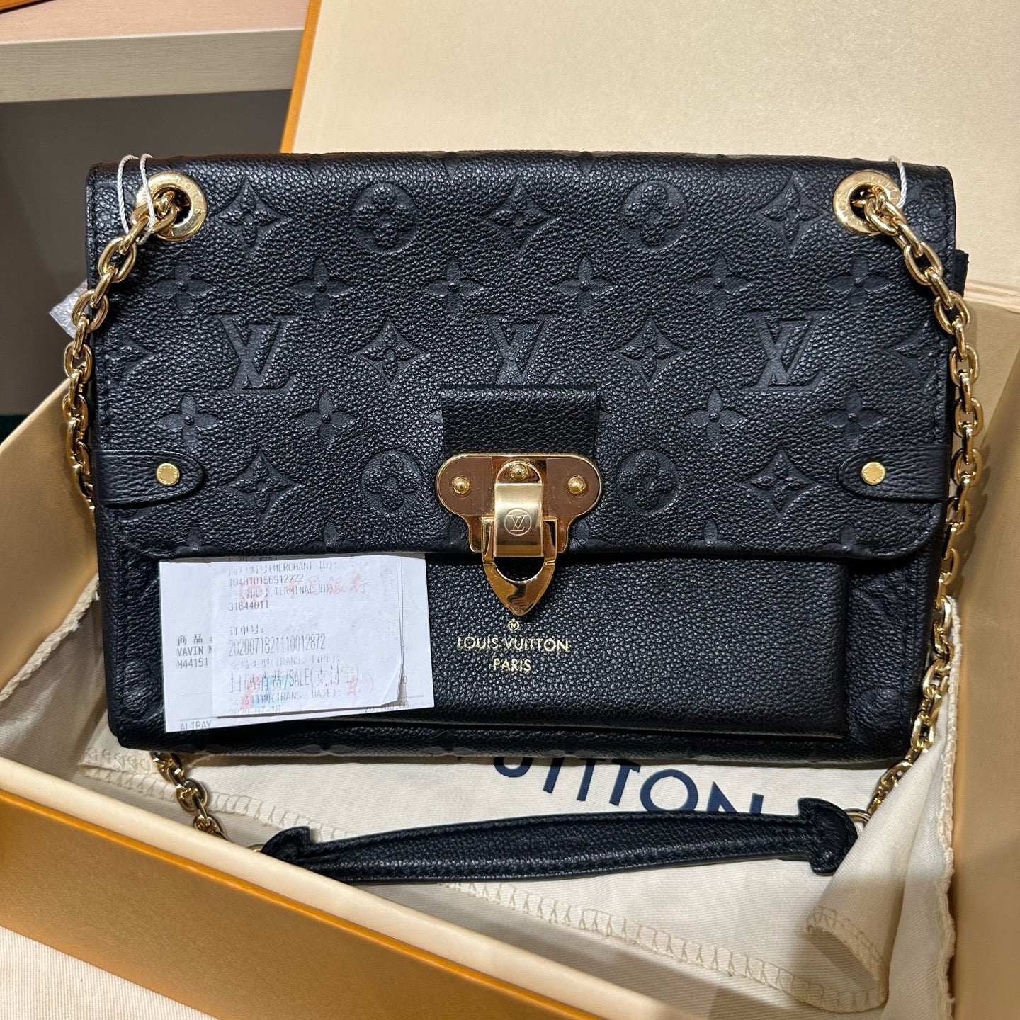 Louis Vuitton - Pochette Metis Monogram Empreinte - Monogram Empreinte leather - Black - (medium)