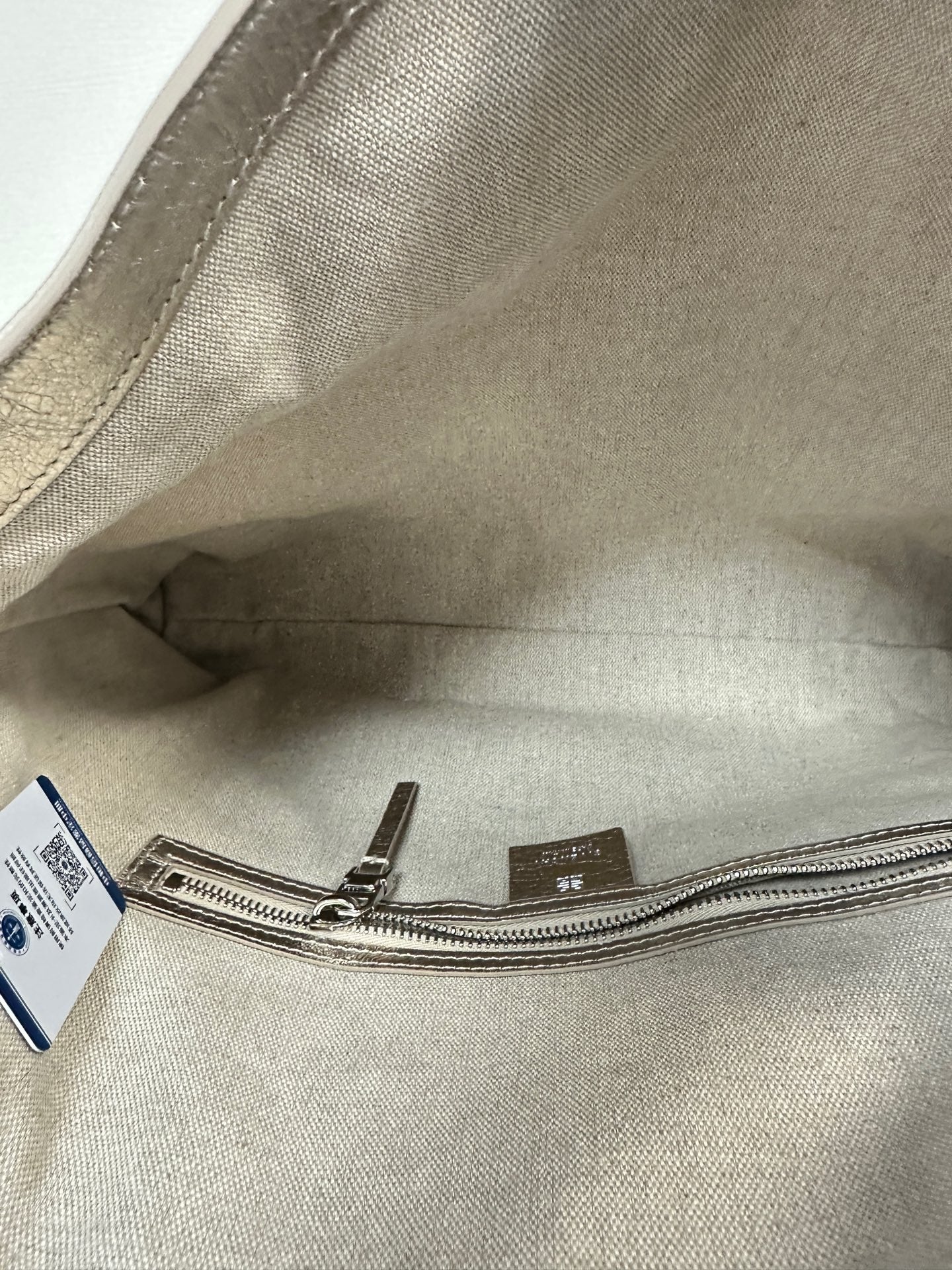 Givenchy - Curved Top Crossbody Bag - Metallic distressed leather - Silver - (Medium)
