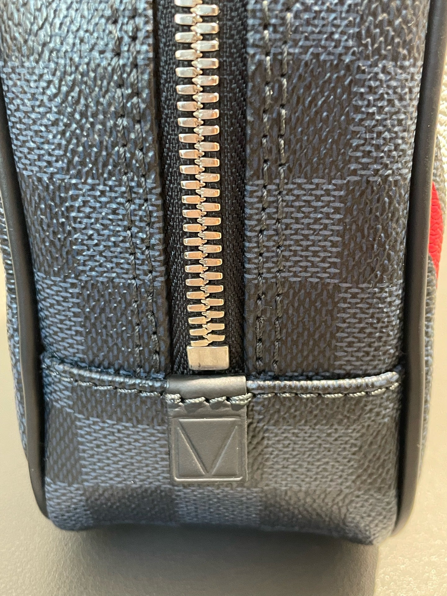 Louis Vuitton - America's Cup Regatta Limited Edition Toiletry Pouch - Damier Graphite coated canvas - Black - (small)