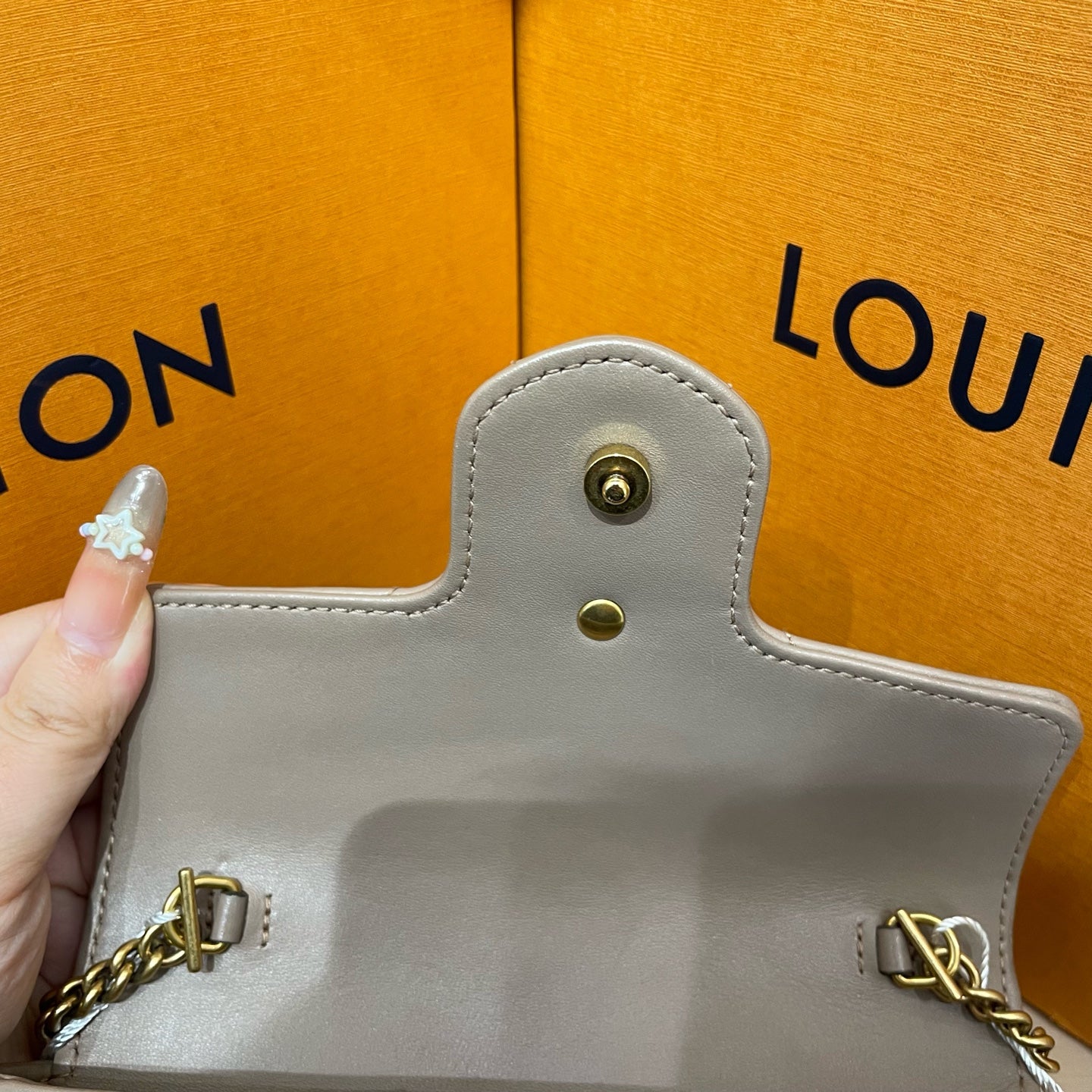 Gucci - GG Marmont Super Mini Shoulder Bag - Calfskin leather - Beige - (mini)