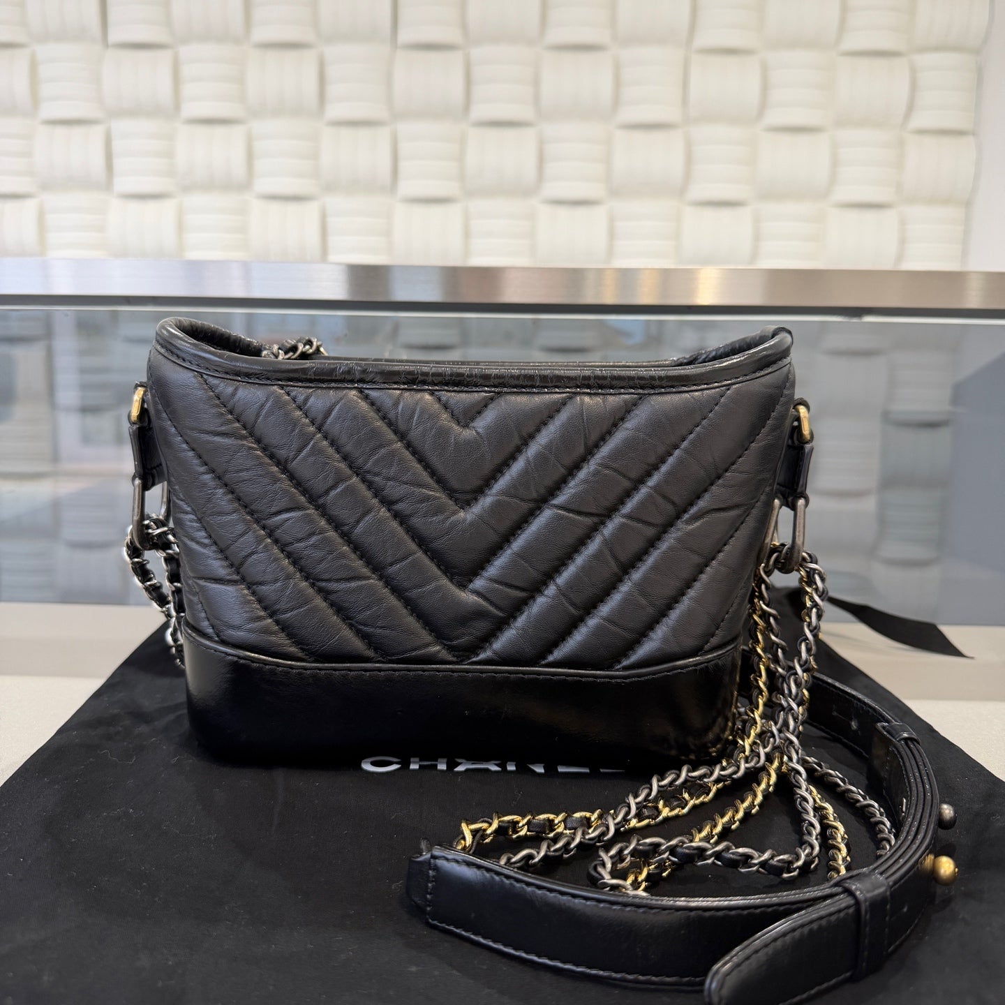 Chanel - Gabrielle Hobo Bag - Aged calfskin leather and smooth calfskin leather - Black - (Small)