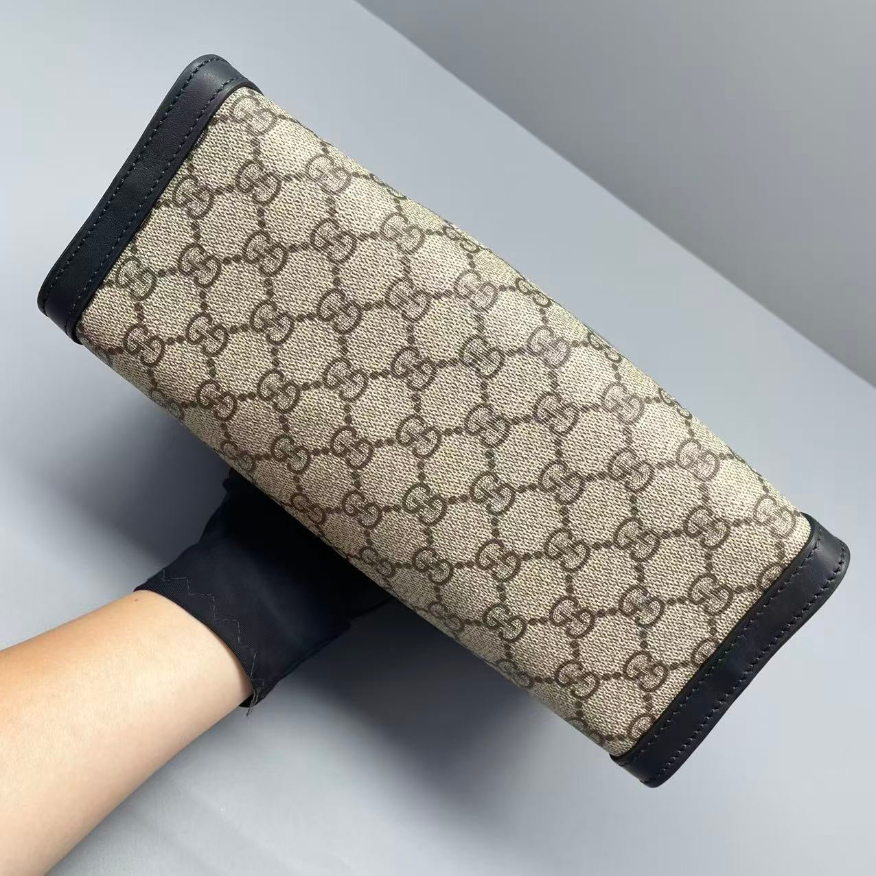 Gucci - Padlock Small Shoulder Bag - GG Supreme Canvas with Leather trim - Black - (small)