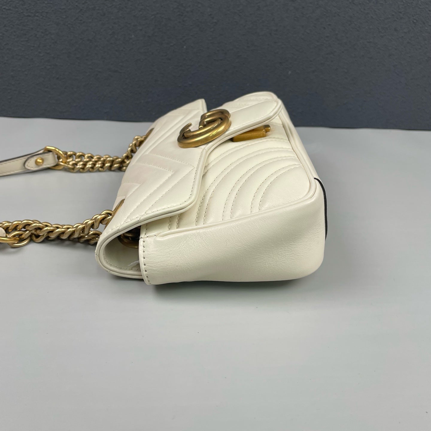 Gucci - GG Marmont Small Shoulder Bag - Leather - White - (Small)