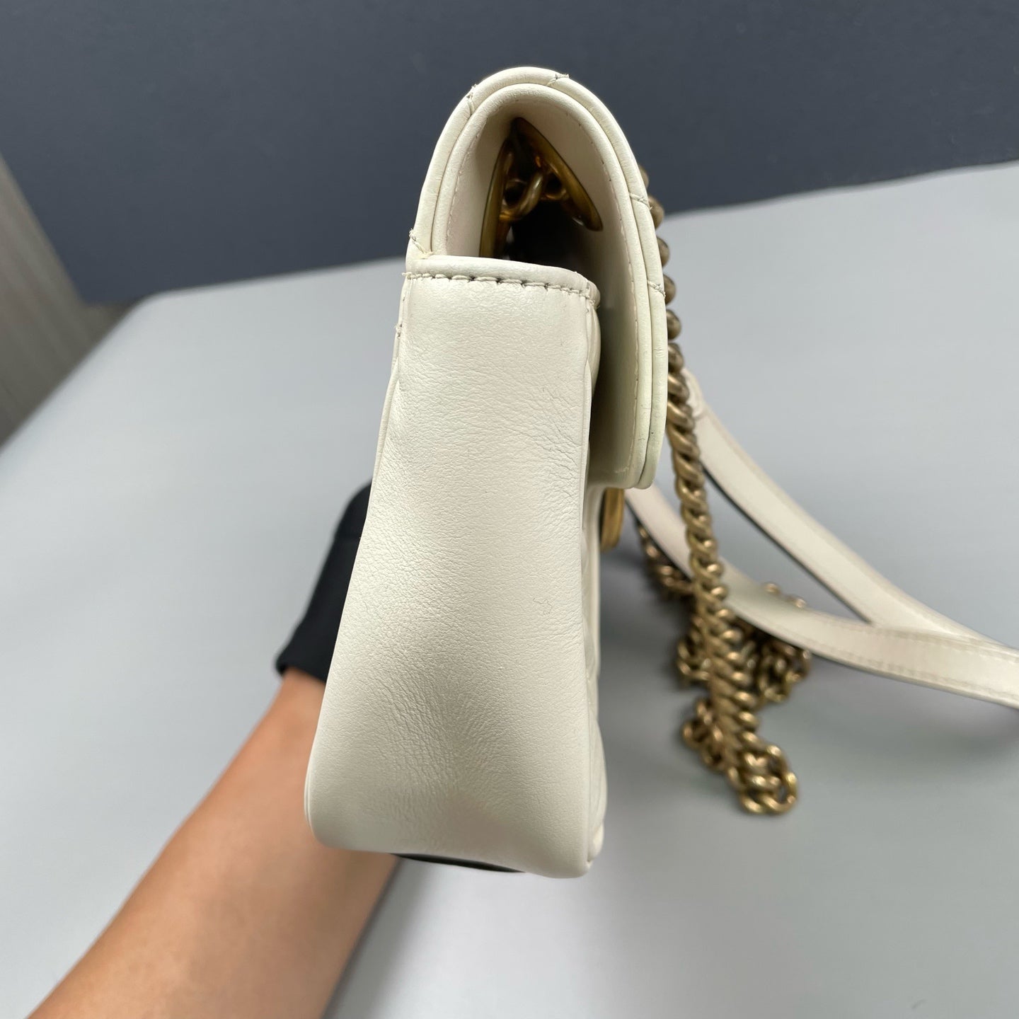Gucci - GG Marmont Small Shoulder Bag - Leather - White - (Small)