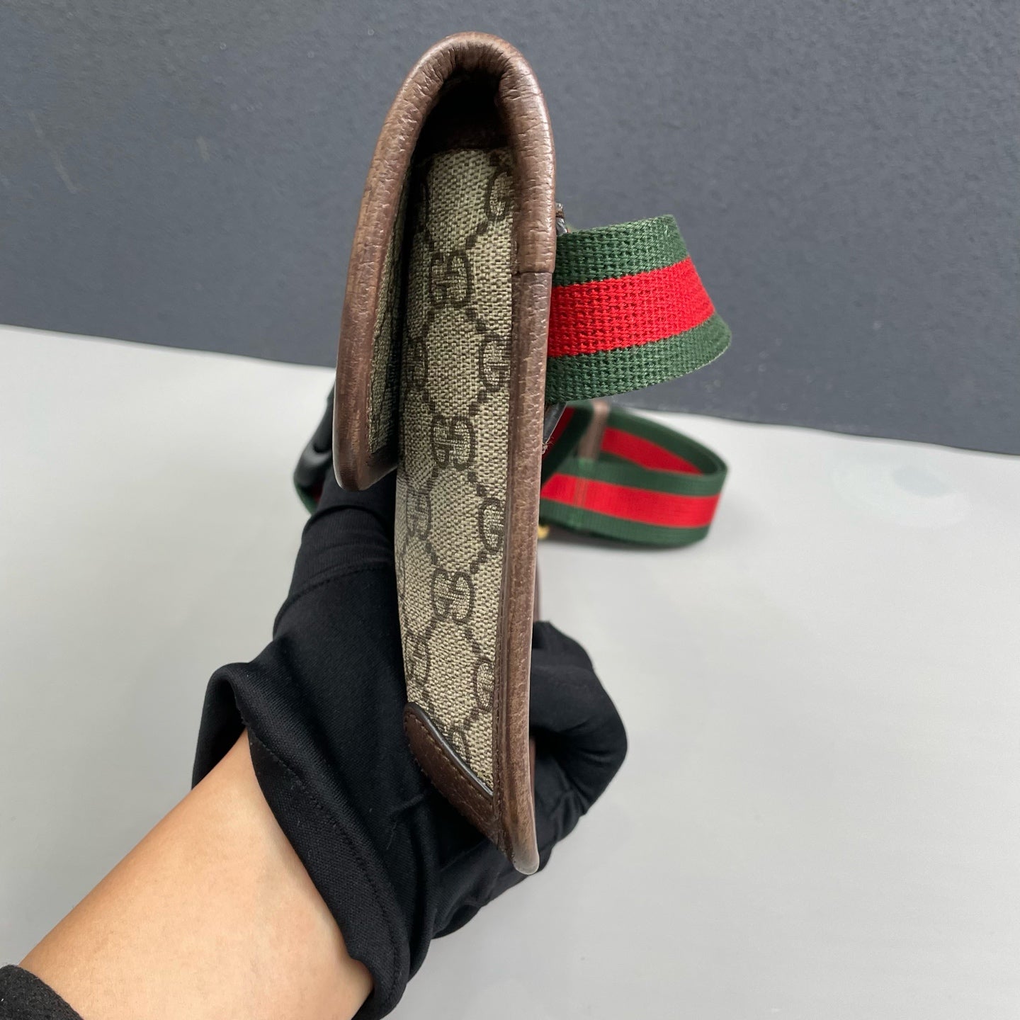 Gucci - Ophidia GG Supreme Tiger Head Belt Bag - GG Supreme coated canvas with leather trim and Web strap - Beige - (medium)