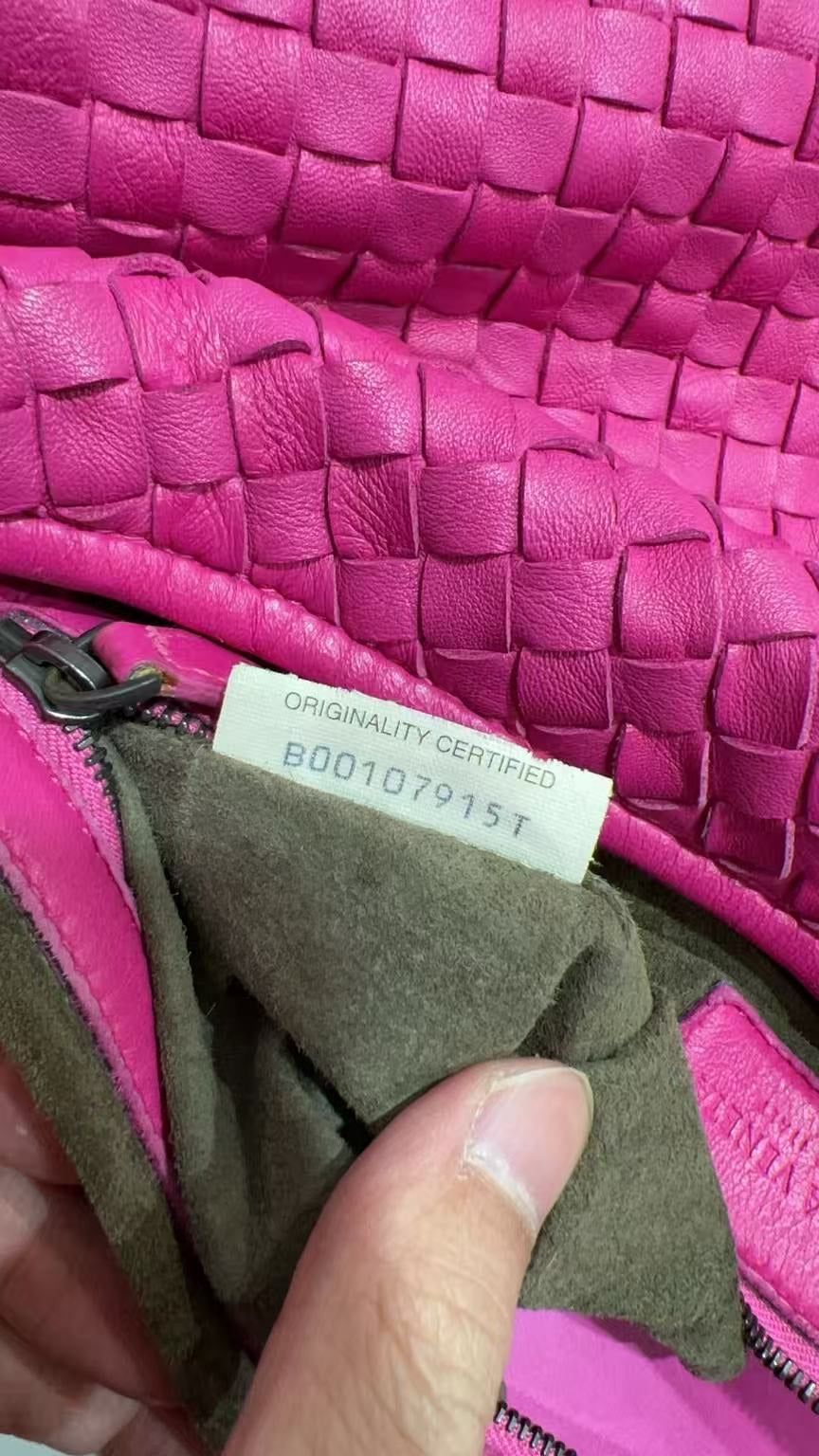 Bottega Veneta - Intrecciato Hobo Bag - Leather - Pink - (Small)