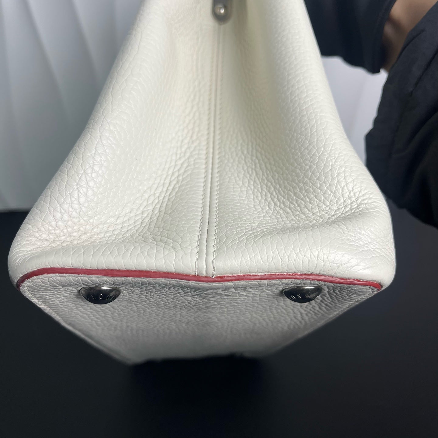 Louis Vuitton - Capucines Large - Leather - White - (Large)