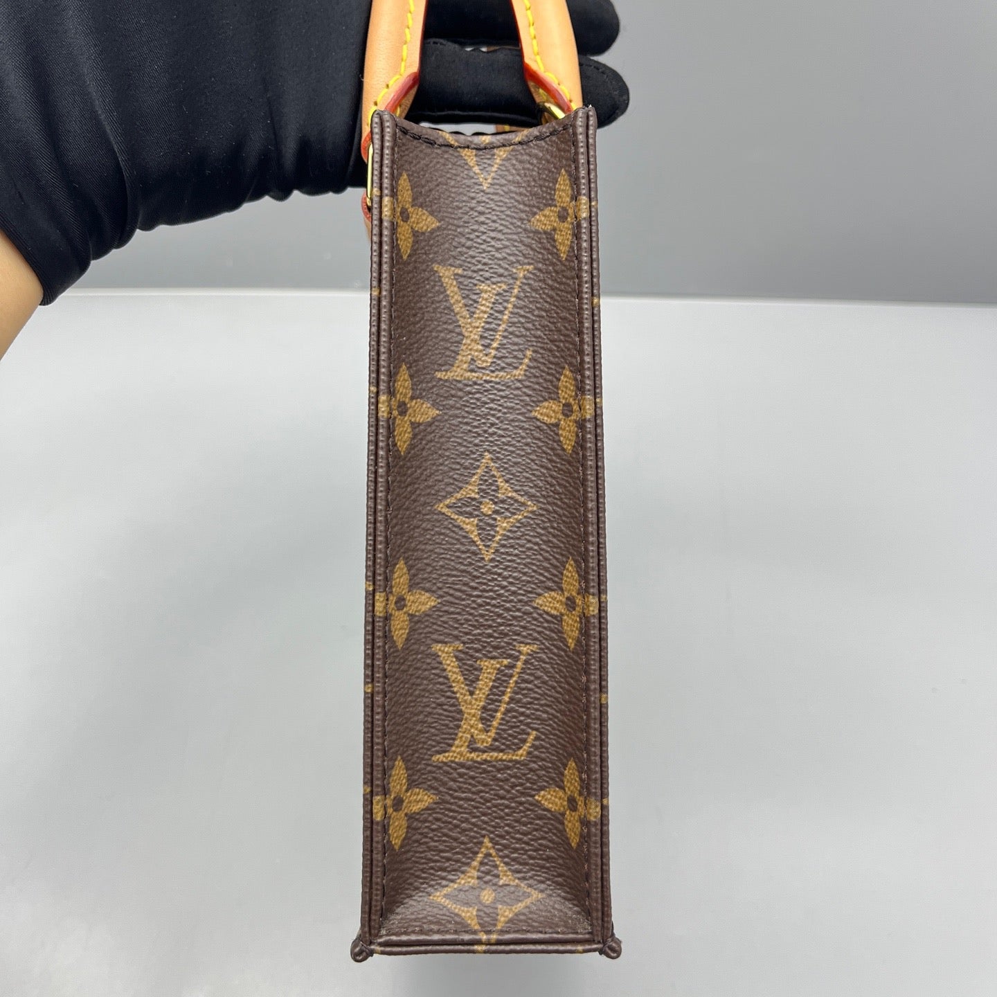 Louis Vuitton - Mini Sac Plat - Monogram coated canvas with natural cowhide leather trim - Brown - (mini)