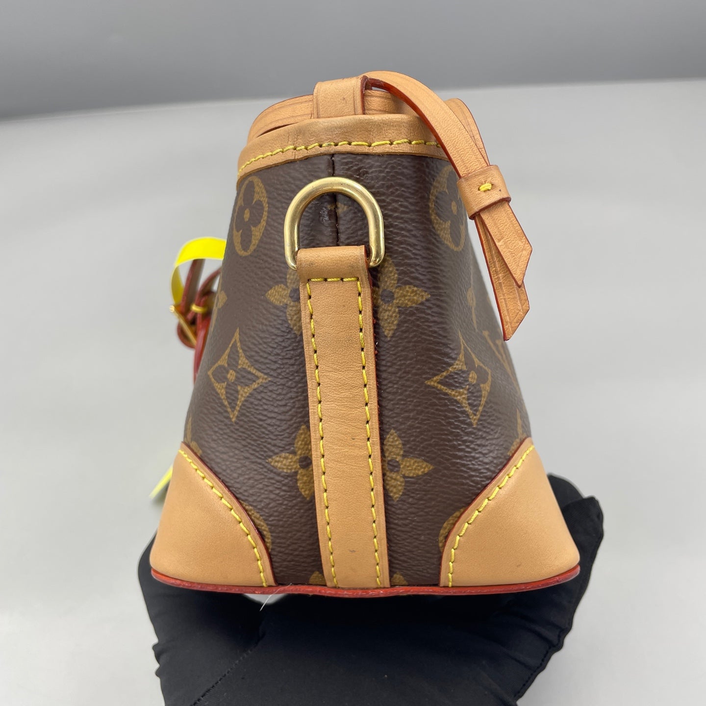 Louis Vuitton - Noe Mini - Monogram coated canvas with natural Vachetta leather trim - Brown - (mini)