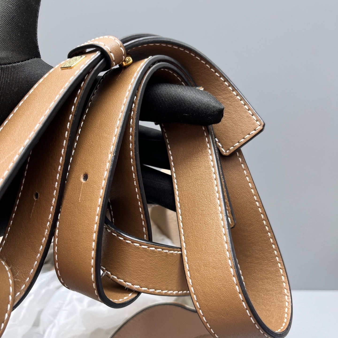 Loewe - Hammock bag - Grained calfskin leather - Beige - (medium)