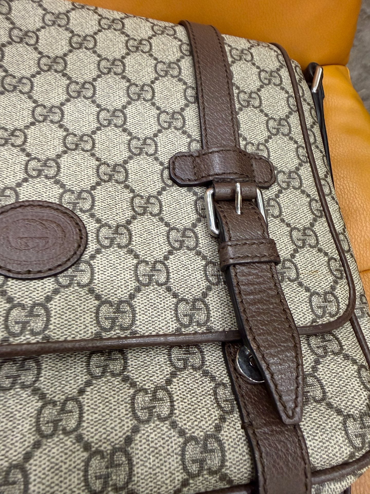 Gucci - Retro GG Messenger Bag - GG Supreme canvas with leather trim - Beige and Brown - (medium)