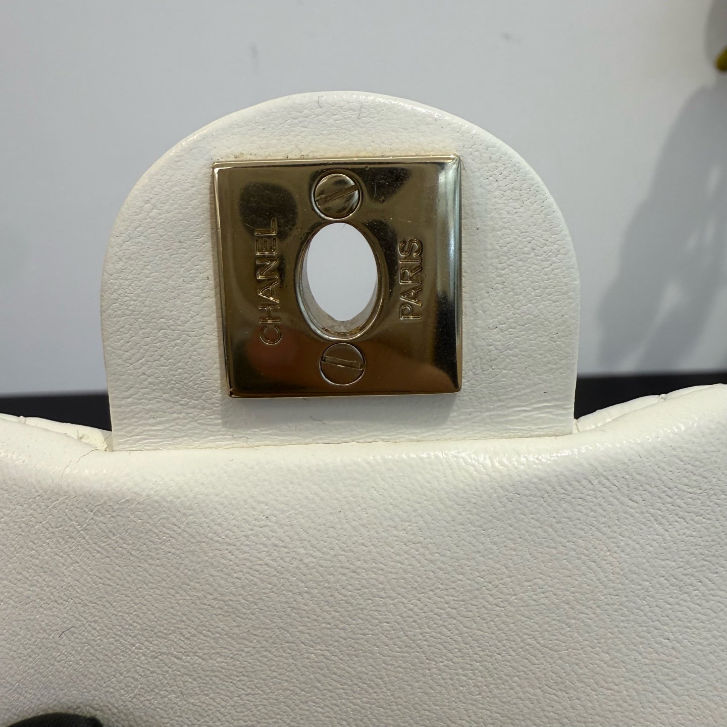 Chanel - Phone Holder with Pearl Chain - Lambskin leather - White - (mini)