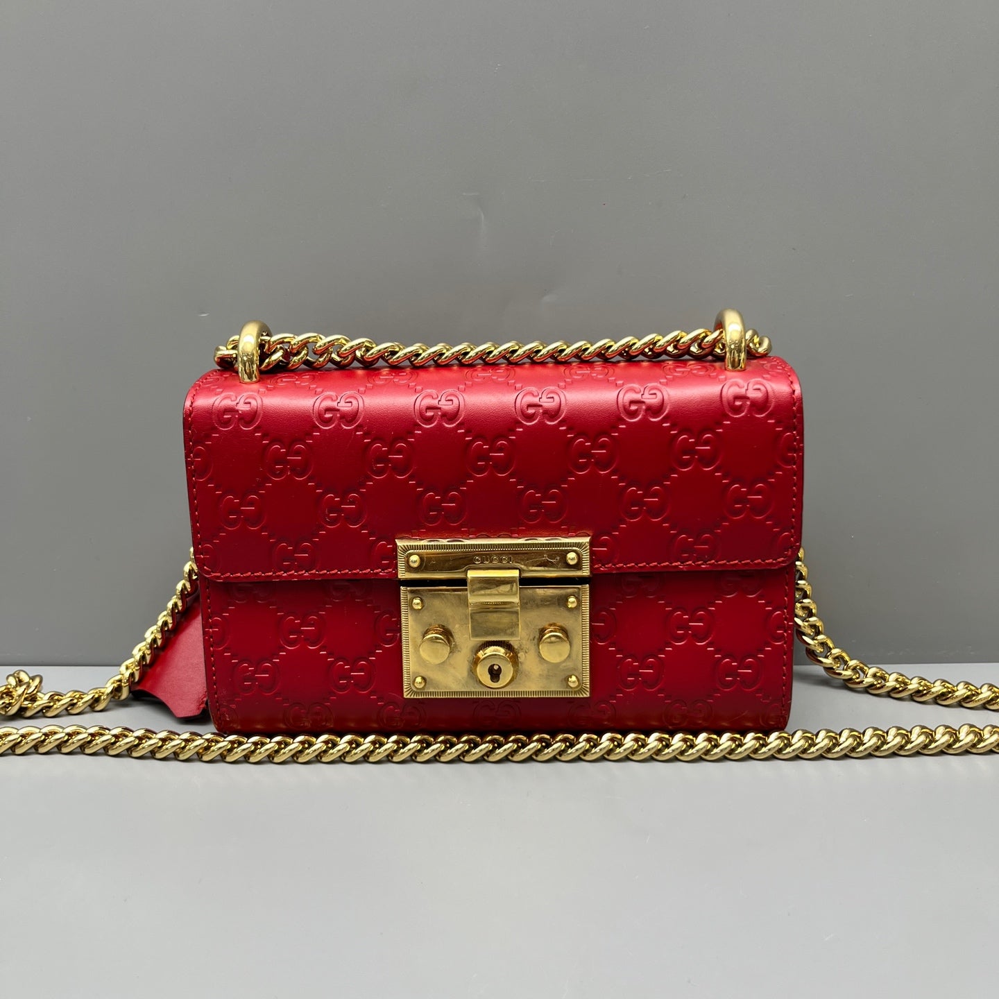 Gucci - Padlock Chain Bag - Embossed leather - Red - (mini)