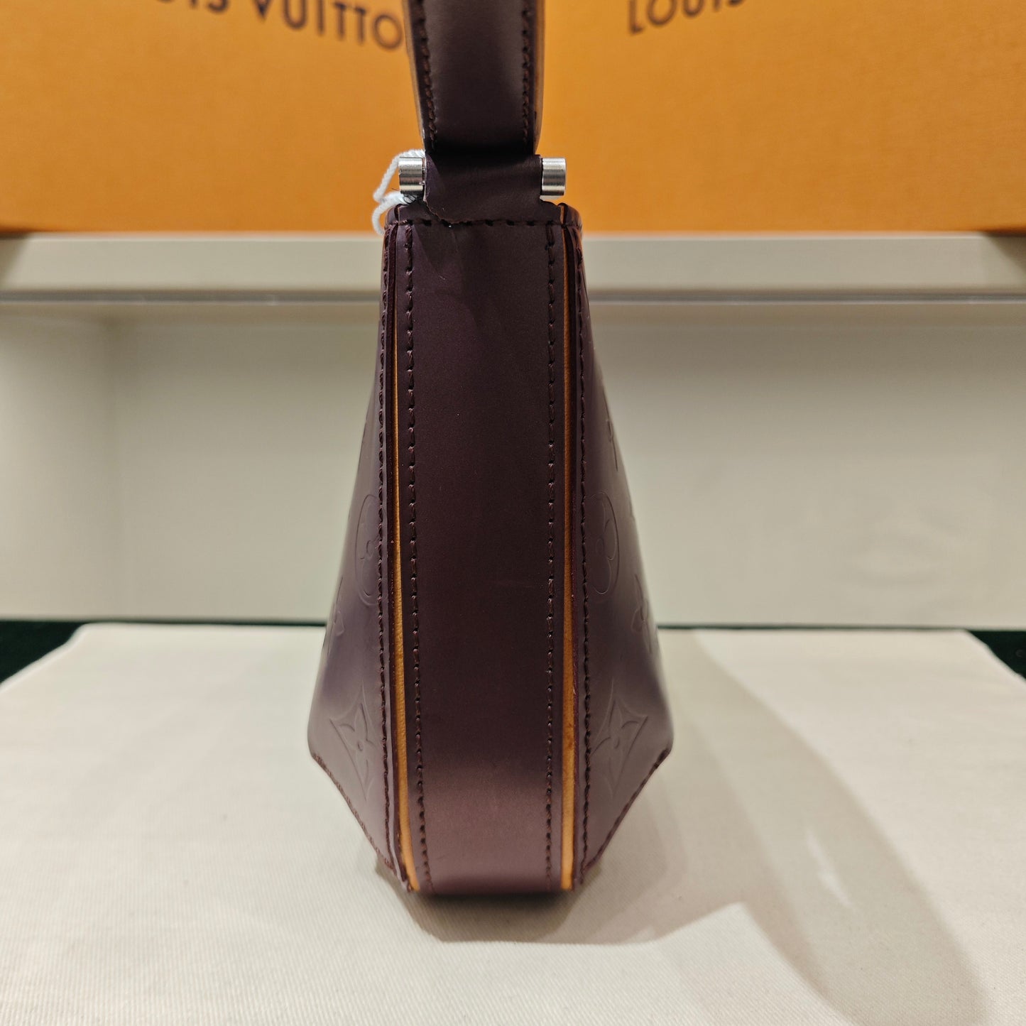 Louis Vuitton - Pochette Accessoires - Patent leather - Purple - (mini)