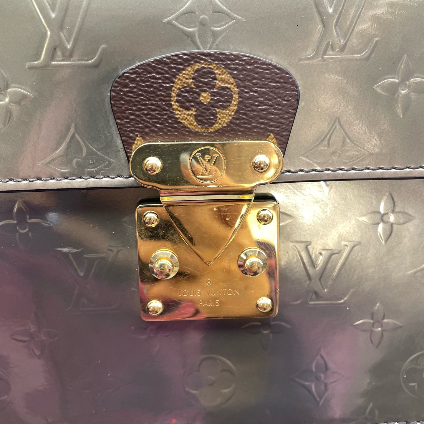 Louis Vuitton - Pochette Metis - Patent leather - Gold - (Small)