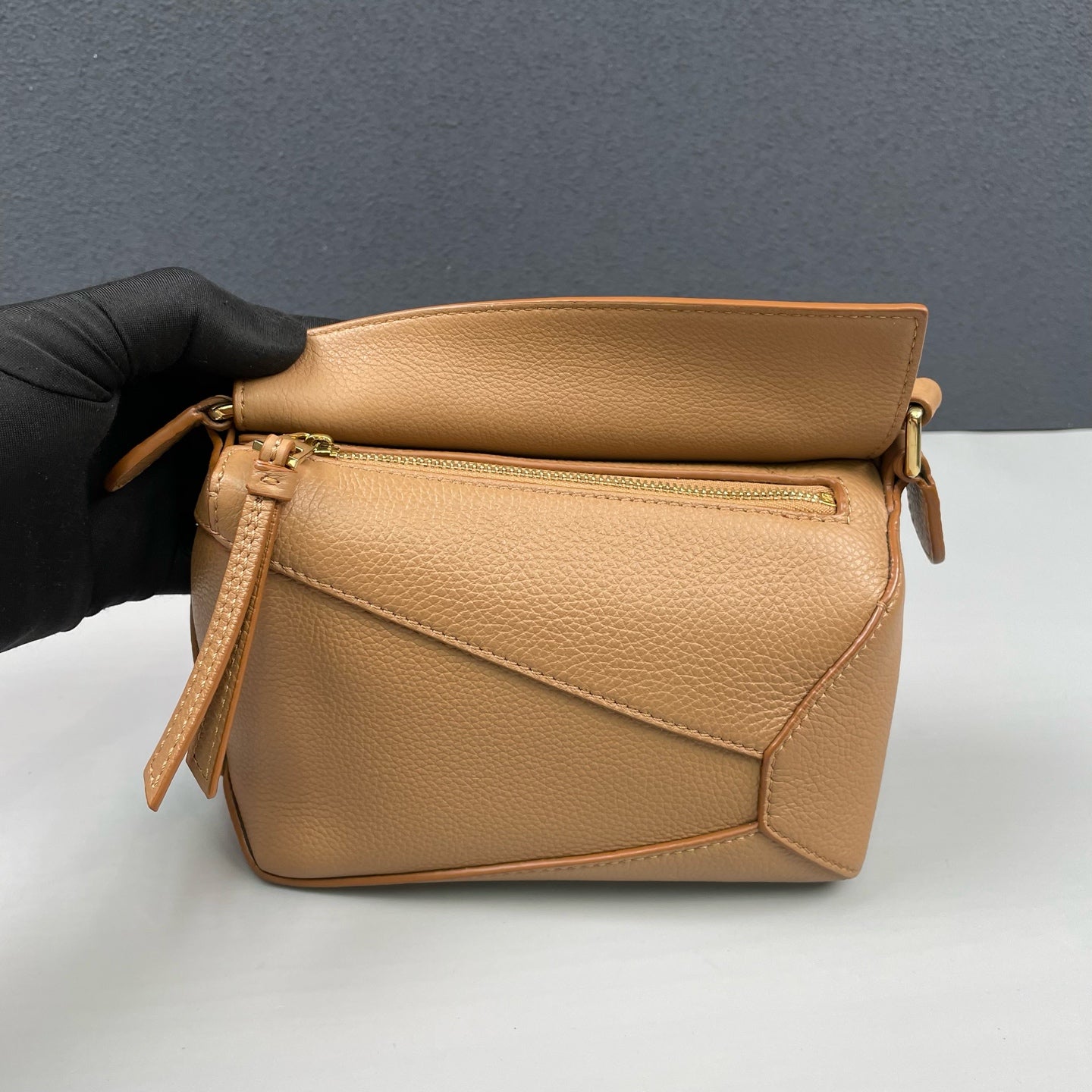 Loewe - Puzzle Mini - Grained calfskin leather - Toffee - (mini)