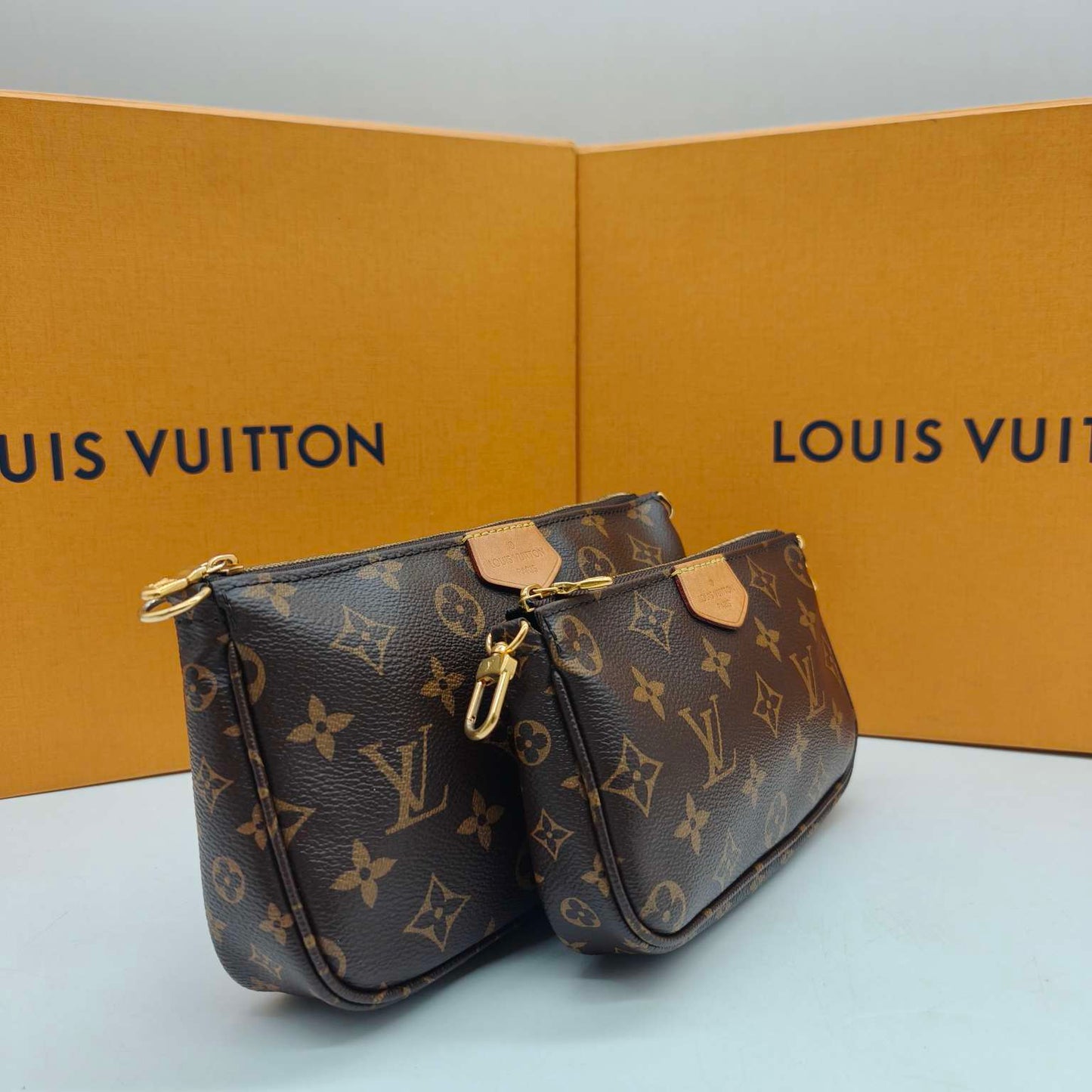 Louis Vuitton - Multi Pochette Accessoires - Monogram coated canvas with natural cowhide leather trim and fabric strap - Brown and Green - (medium)