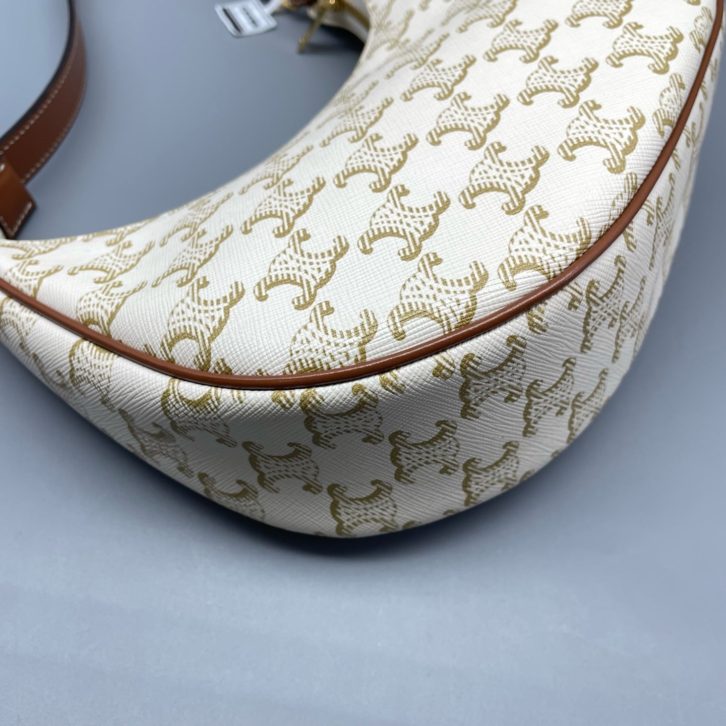 Celine - Triomphe Ava Shoulder Bag - Coated canvas with leather trim - White - (small)