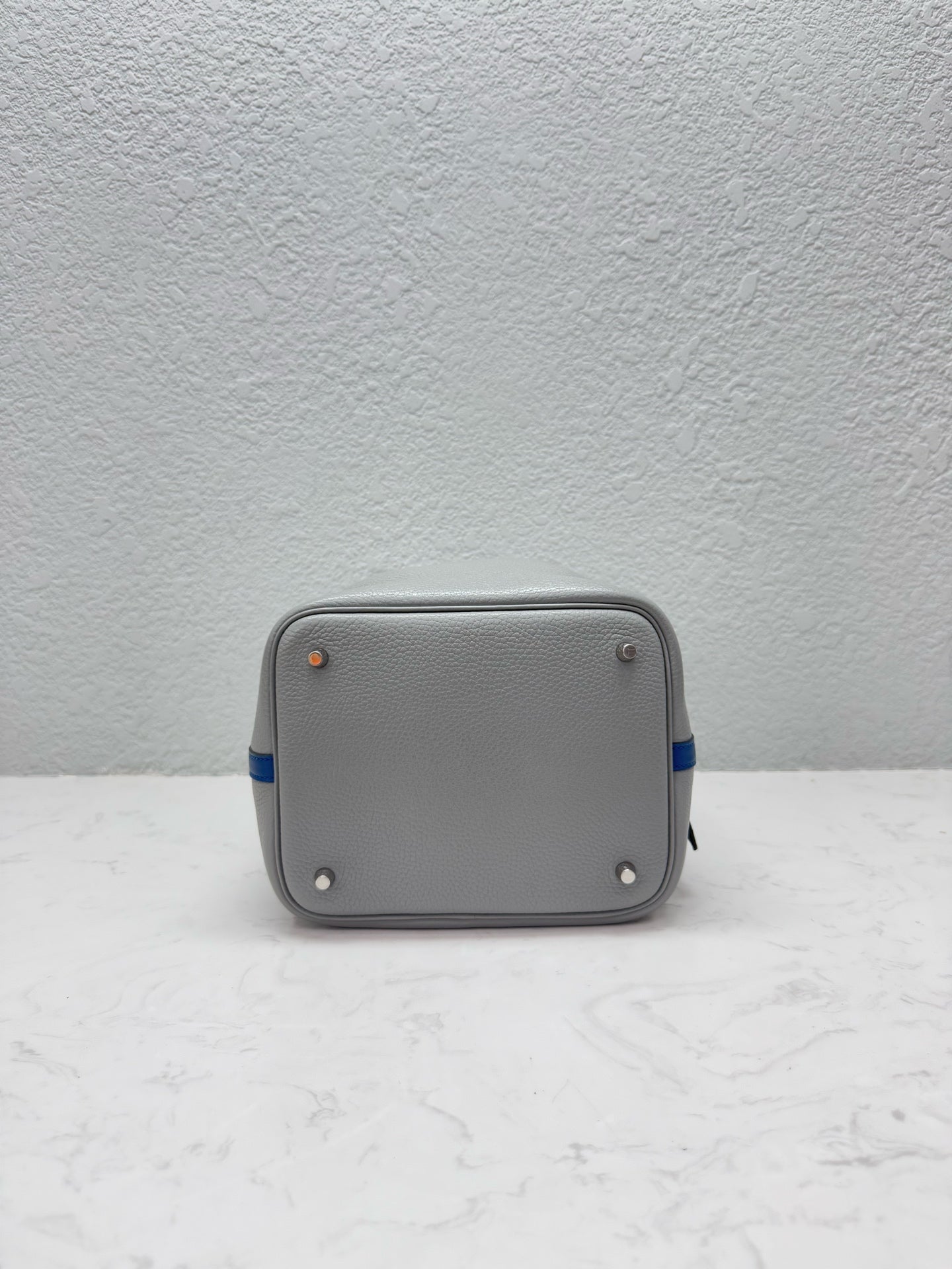 Hermès - Picotin Lock 22 - Taurillon Clemence leather - Seagull Grey and Agate Blue with Silver-Tone Hardware - (medium)