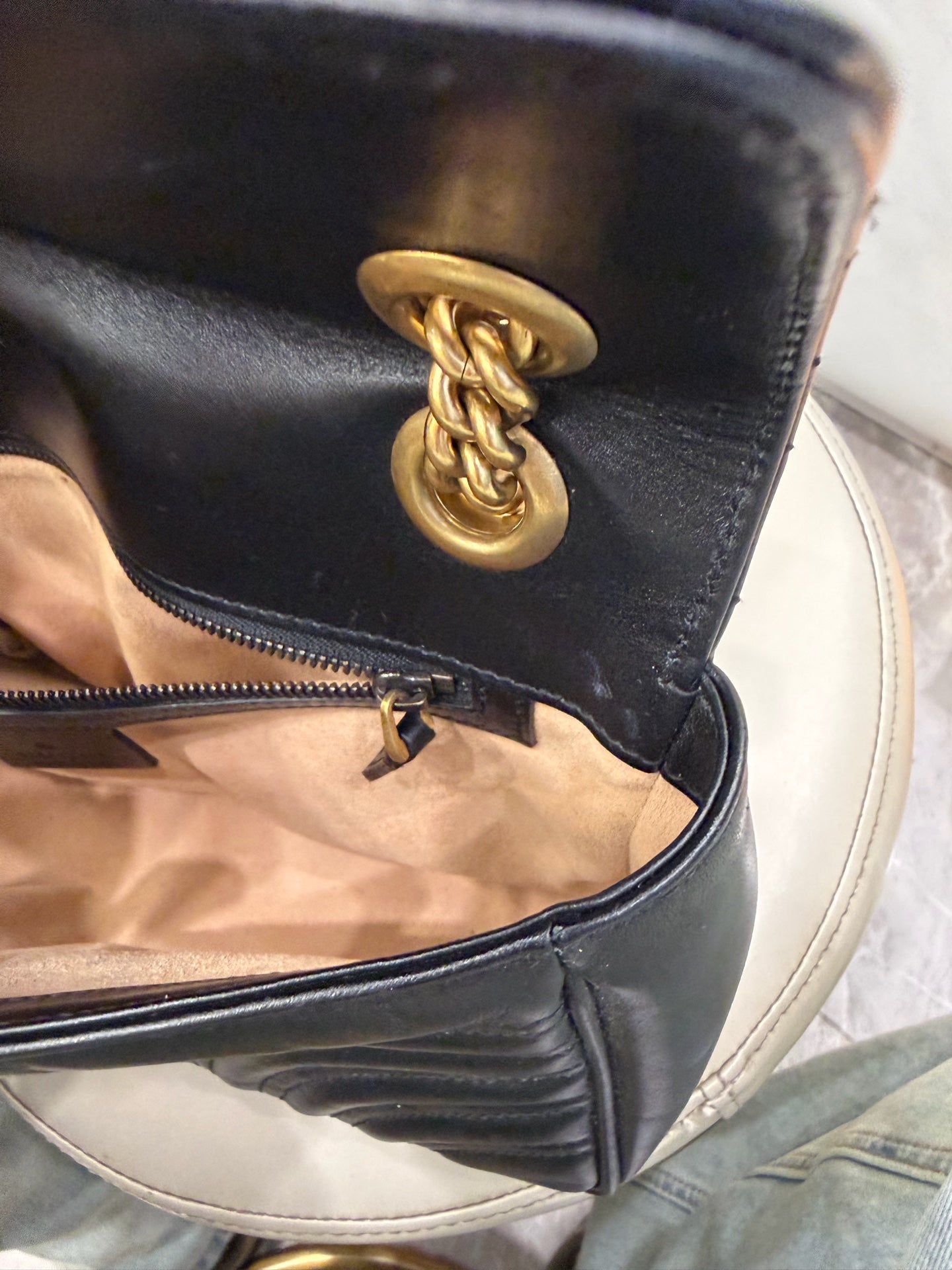 Gucci - GG Marmont Matelassé Shoulder Bag - Leather - Black - (medium)