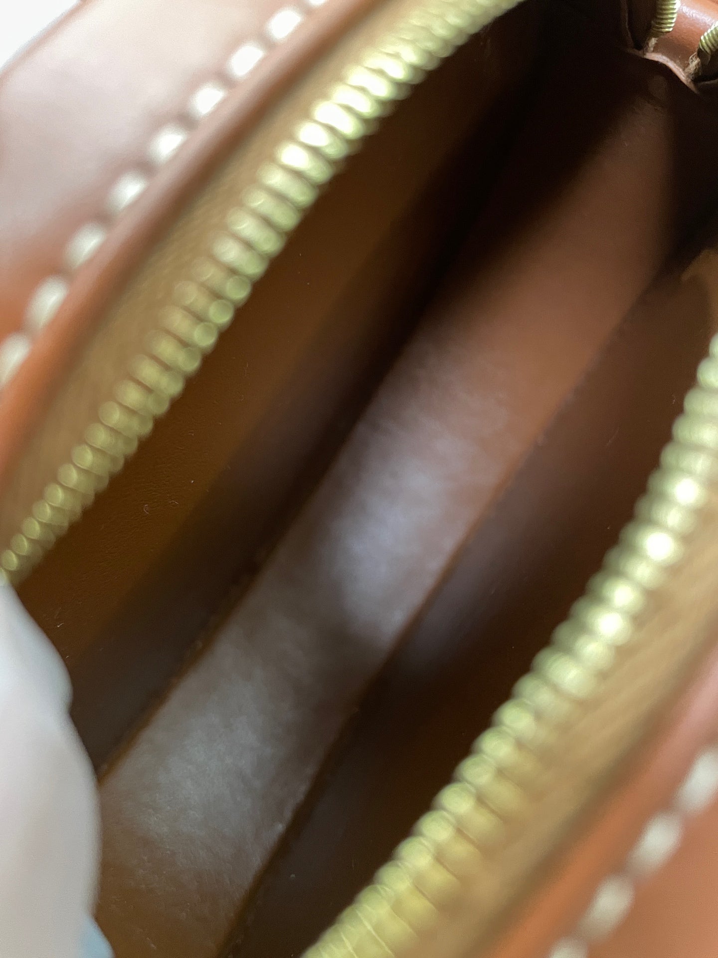 CELINE - Oval Triomphe Crossbody Bag - Leather - Brown - (mini)