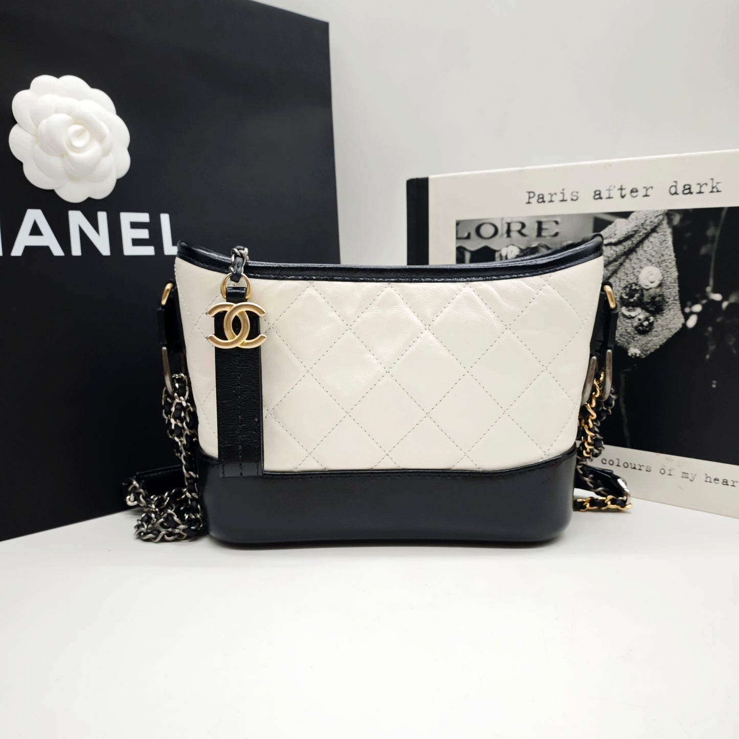 Chanel - Gabrielle Hobo - Calfskin leather - Black and White - (Small)