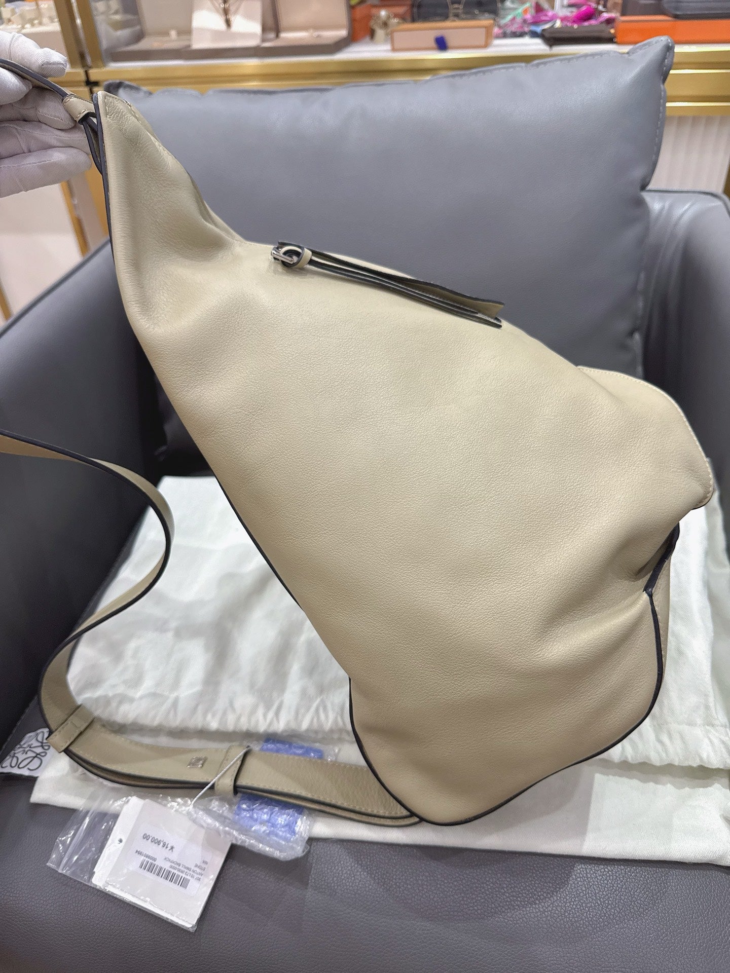 Loewe - Anton Sling Bag - Leather - Beige - (Large)