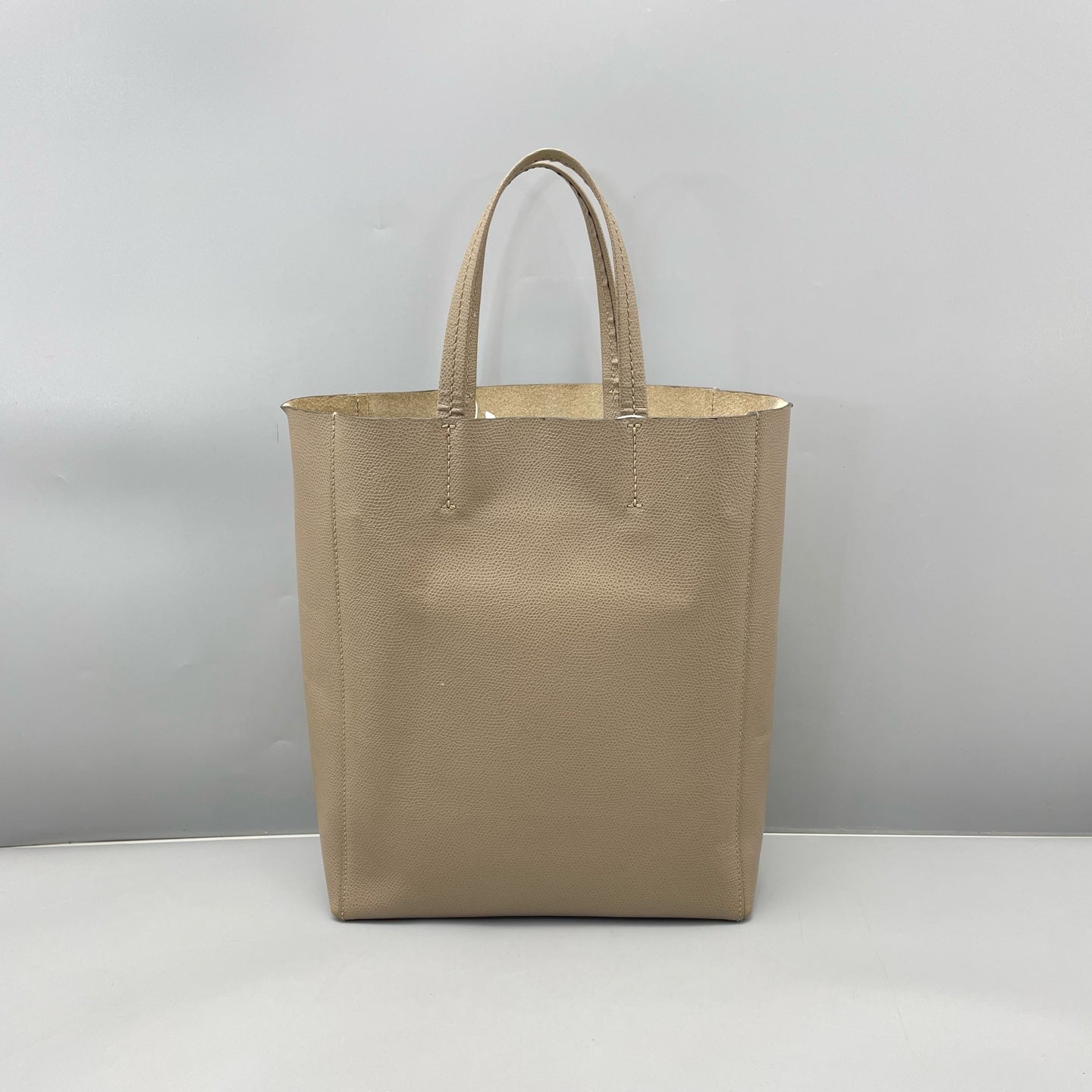 Celine - Bucket Tote Bag - Grained calfskin leather - Grey - (medium)