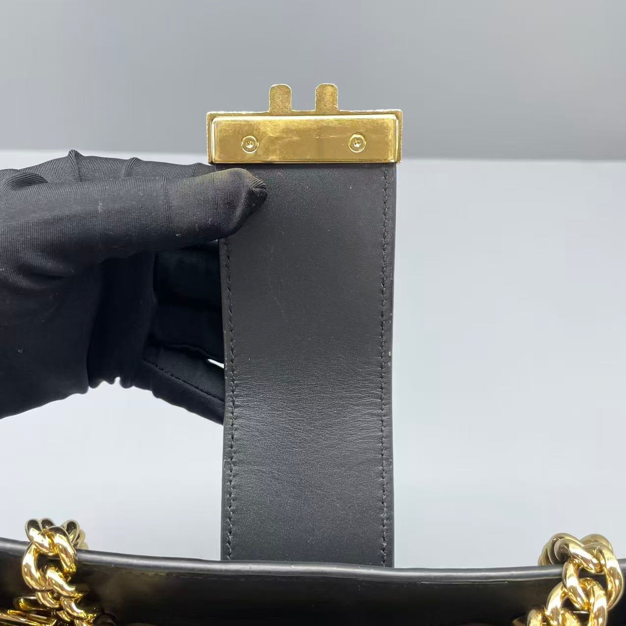 Gucci - Padlock Small Shoulder Bag - GG Supreme Canvas with Leather trim - Black - (small)