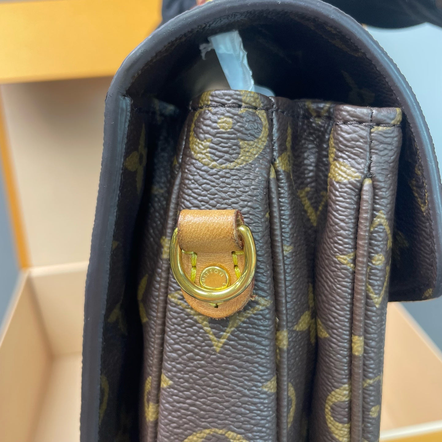 Louis Vuitton - Pochette Métis - Monogram coated canvas and natural cowhide leather - Brown - (Small)