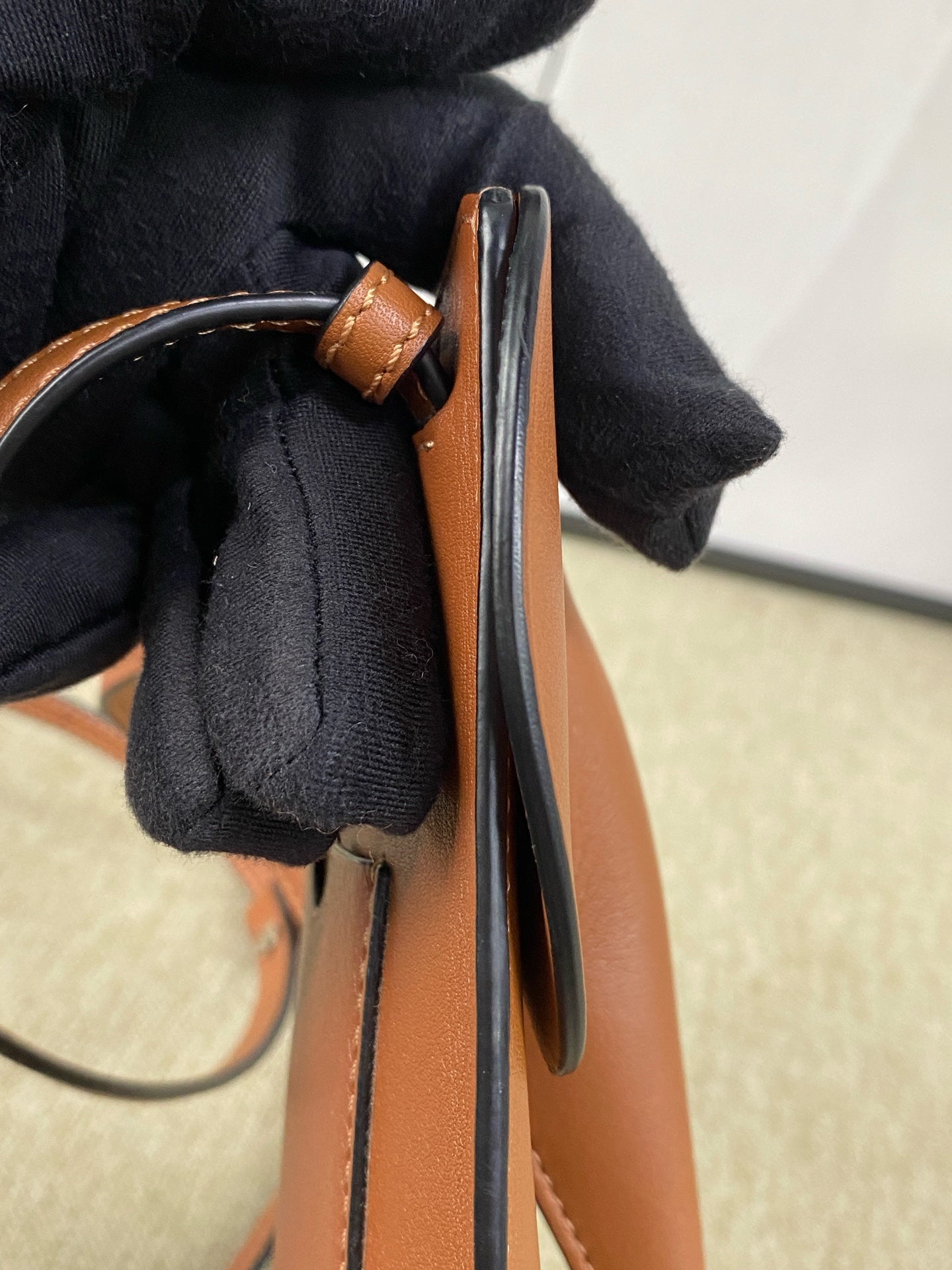 Loewe - Elephant Pocket Bag - Cowhide leather - Brown - (mini)