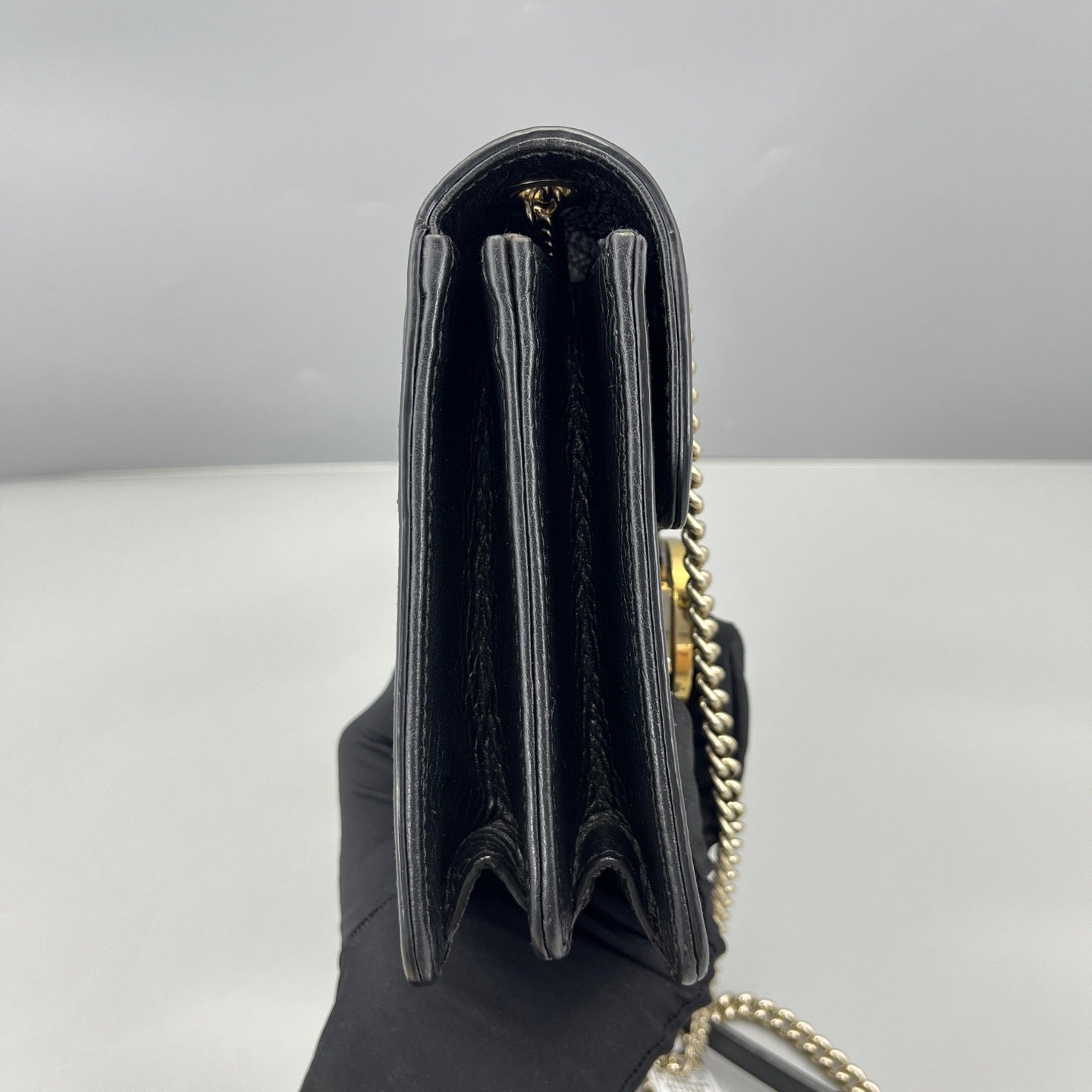 Gucci - Interlocking G Accordion Bag - Grained leather - Black - (small)