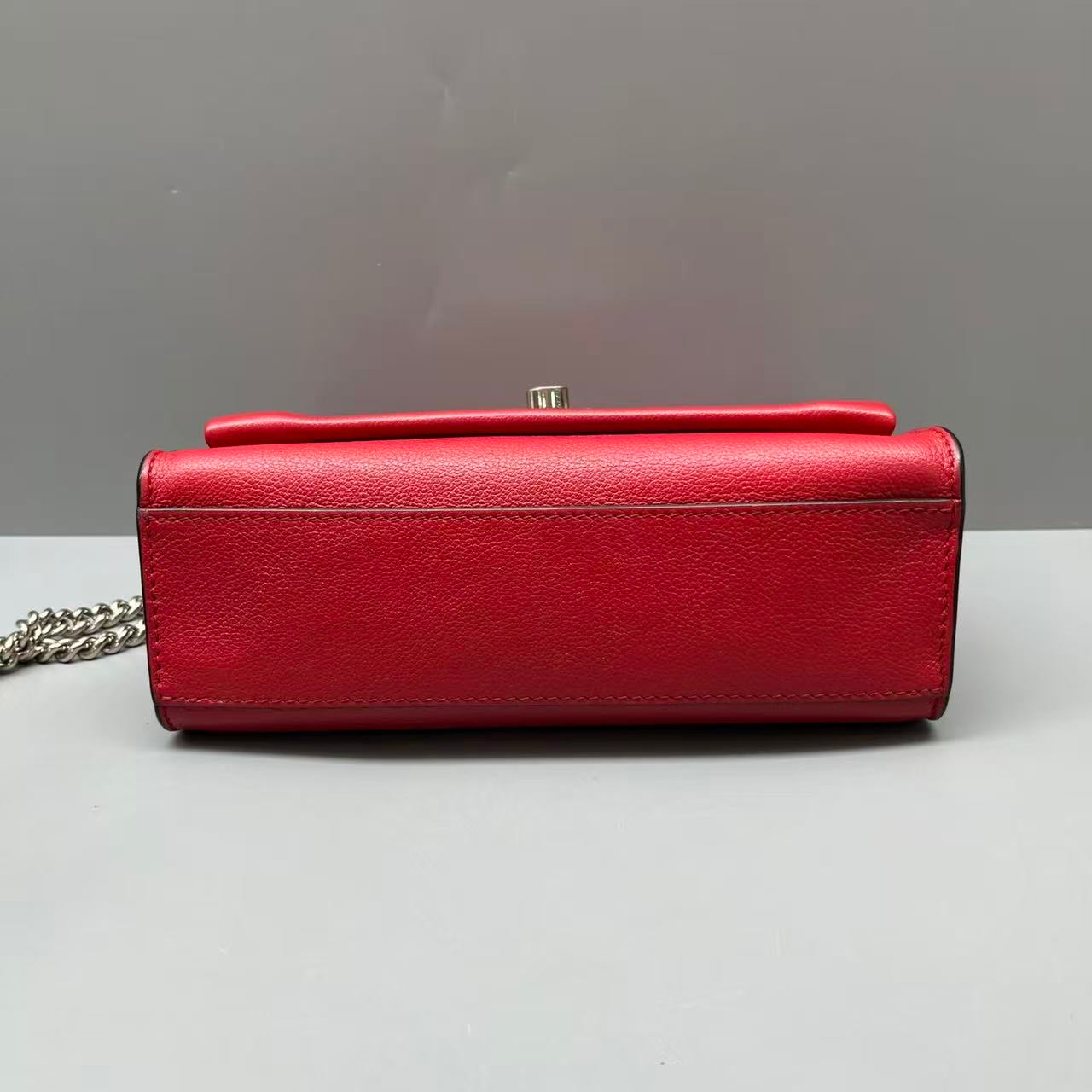 Louis Vuitton - Lockme Chain Bag - Grained calfskin leather - Red - (small)