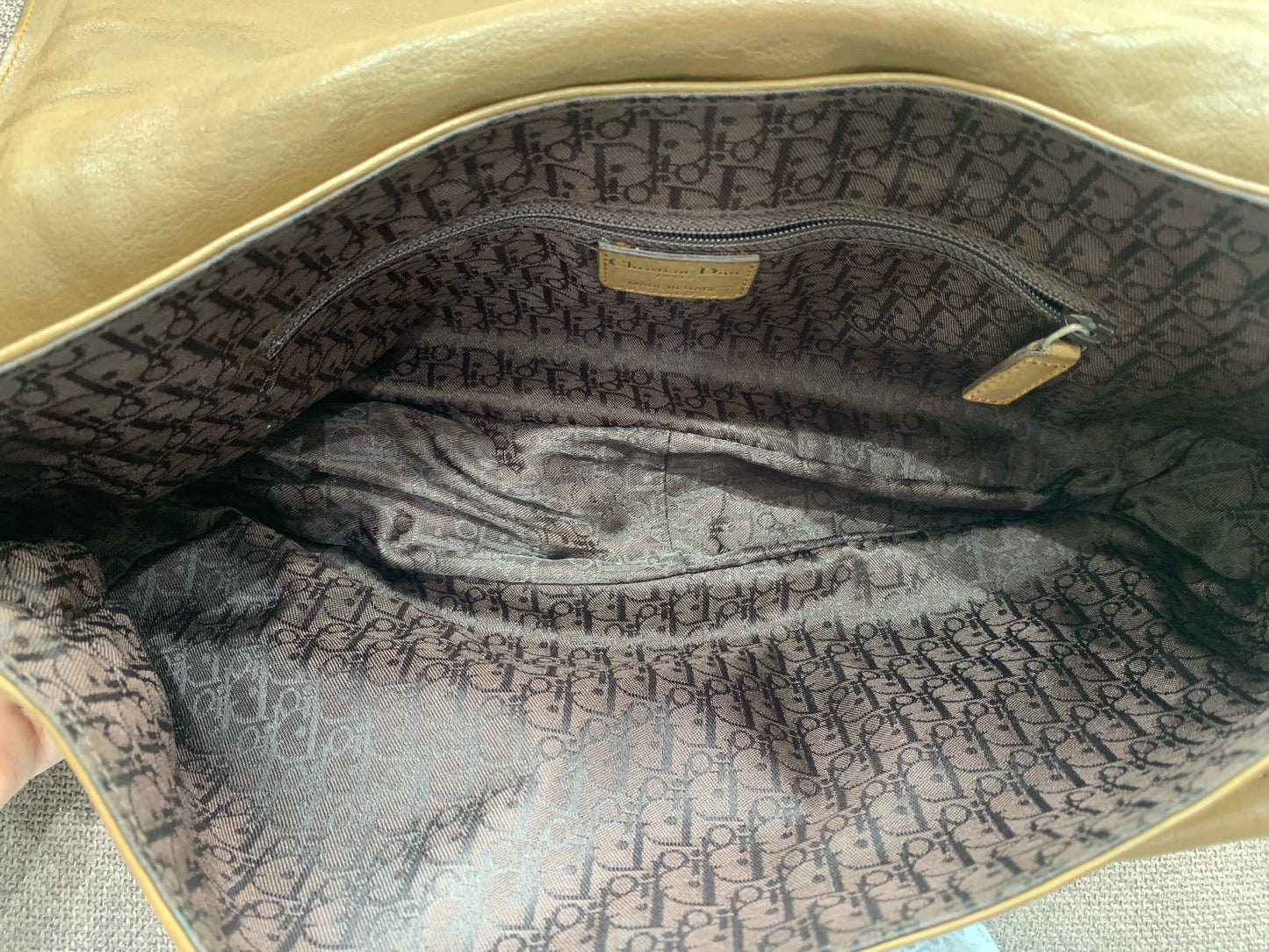 Dior - Gaucho Saddle Bag - Oiled wax leather - Khaki Green - (Medium)