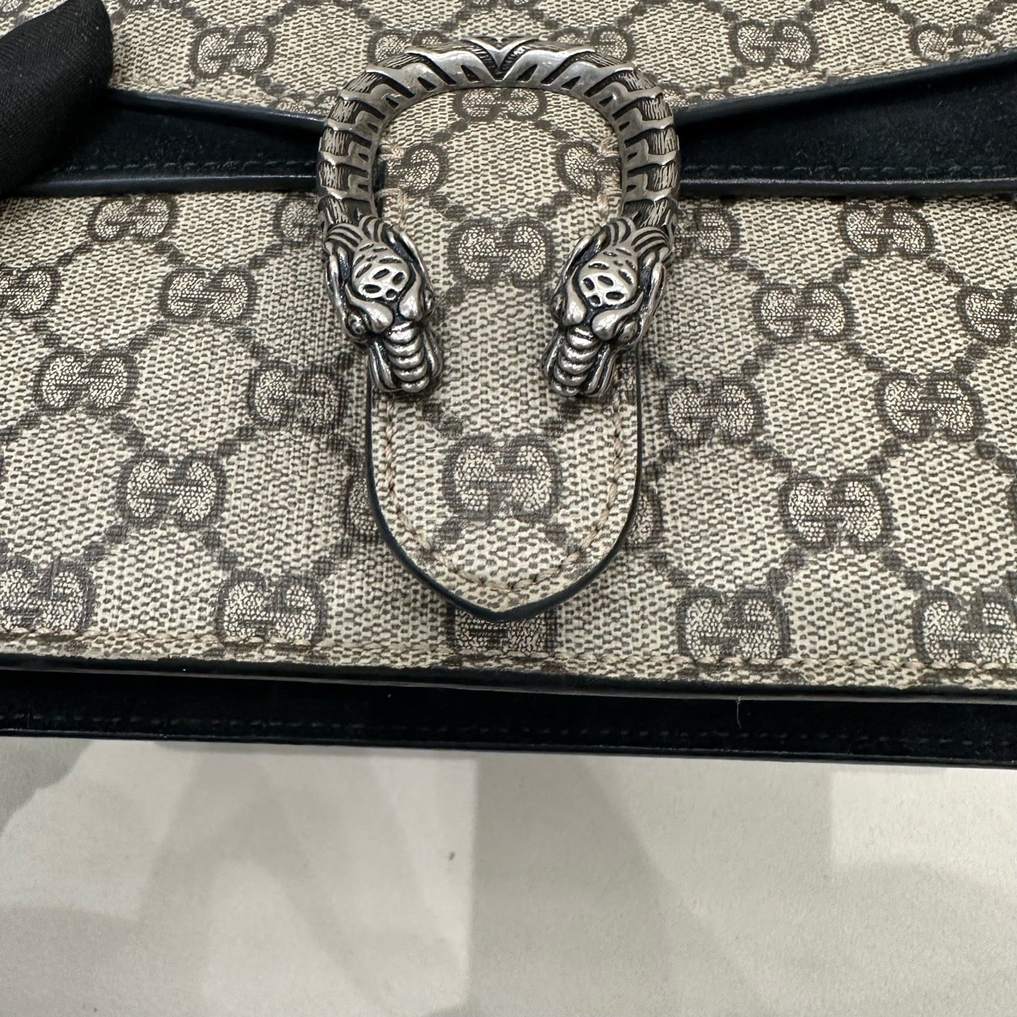 Gucci - Dionysus Mini Bag - GG Supreme coated canvas with black leather trim and black suede lining - Beige - (Small)