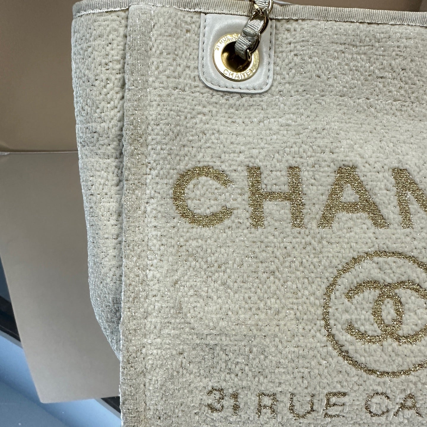 Chanel - Deauville Small Beach Bag - Tweed - White - (small)