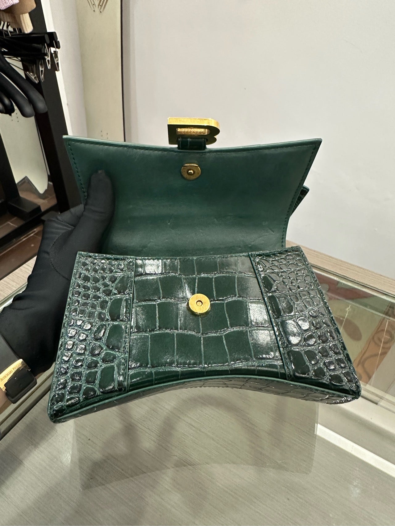 Balenciaga - Hourglass XS - Crocodile-embossed leather - Green - (mini)