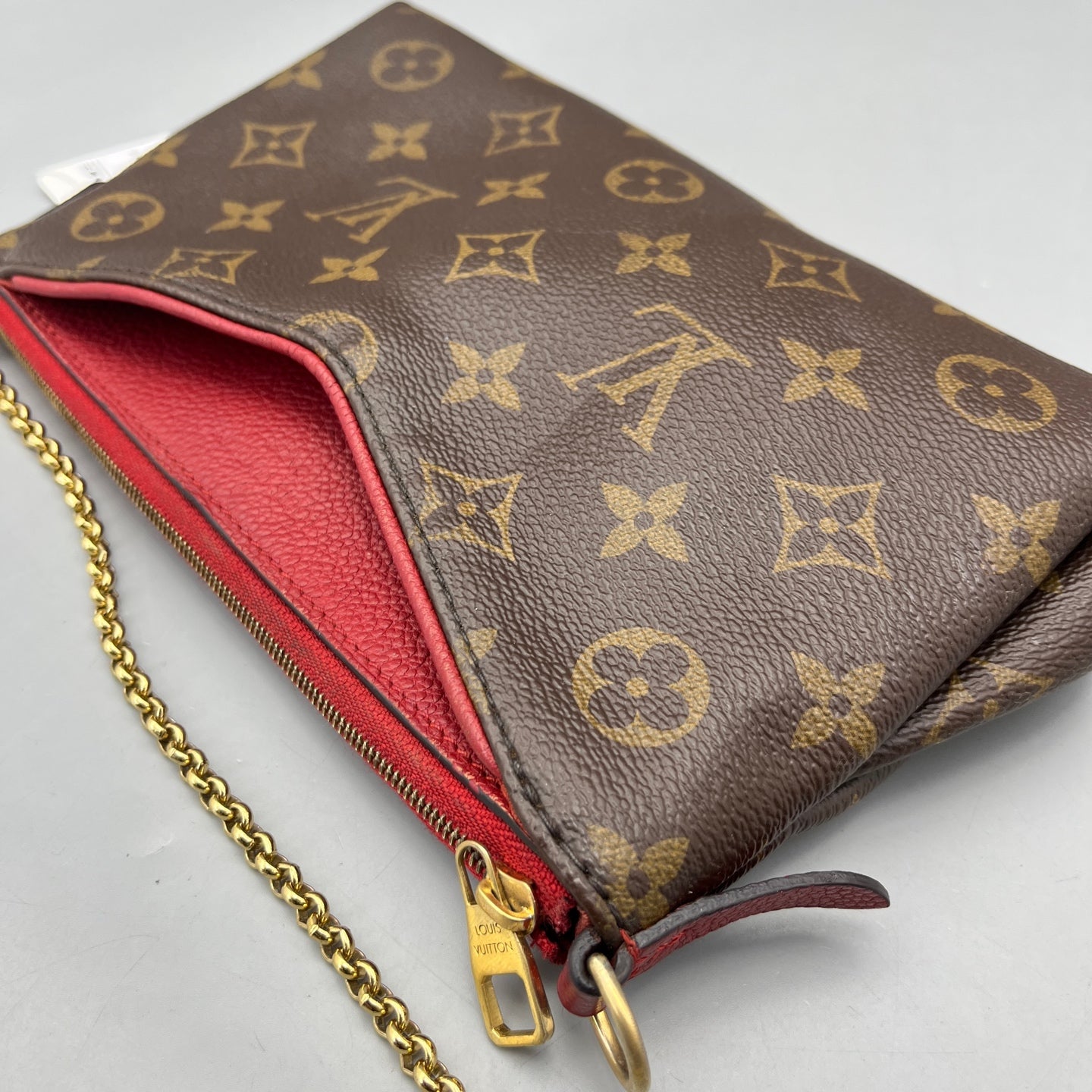 Louis Vuitton - Pochette Accessoires (Red Interior) - Monogram coated canvas with red grained leather trim - Brown - (mini)