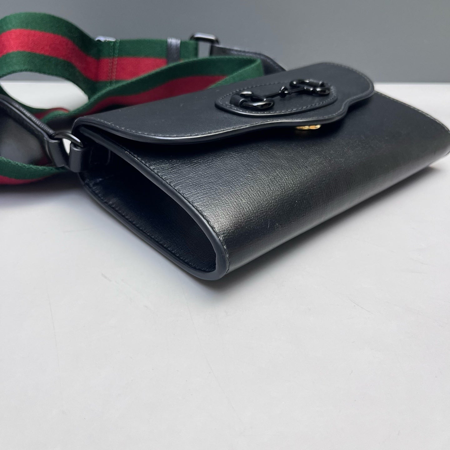 Gucci - Horsebit 1955 Wallet on Chain (WOC) - Grained leather - Black - (mini)