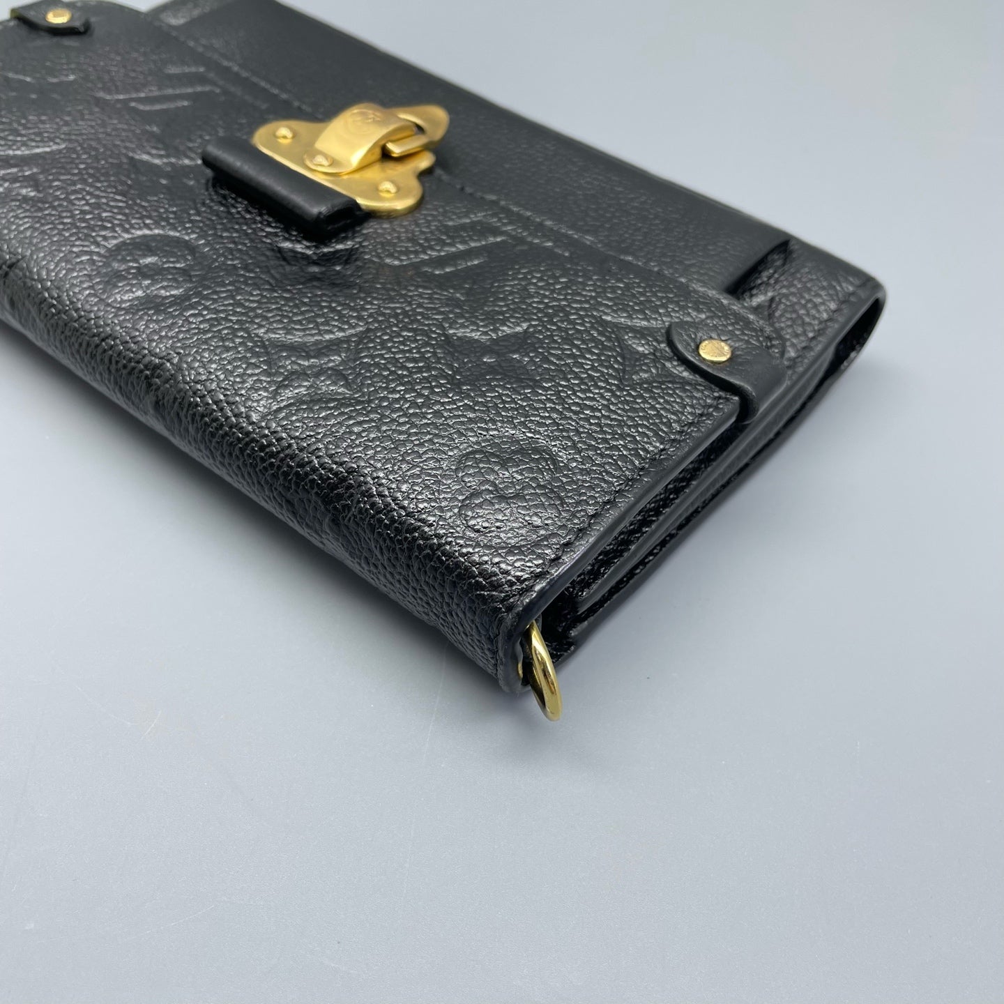 Louis Vuitton - Vavin WOC - Leather - Black - (Small)