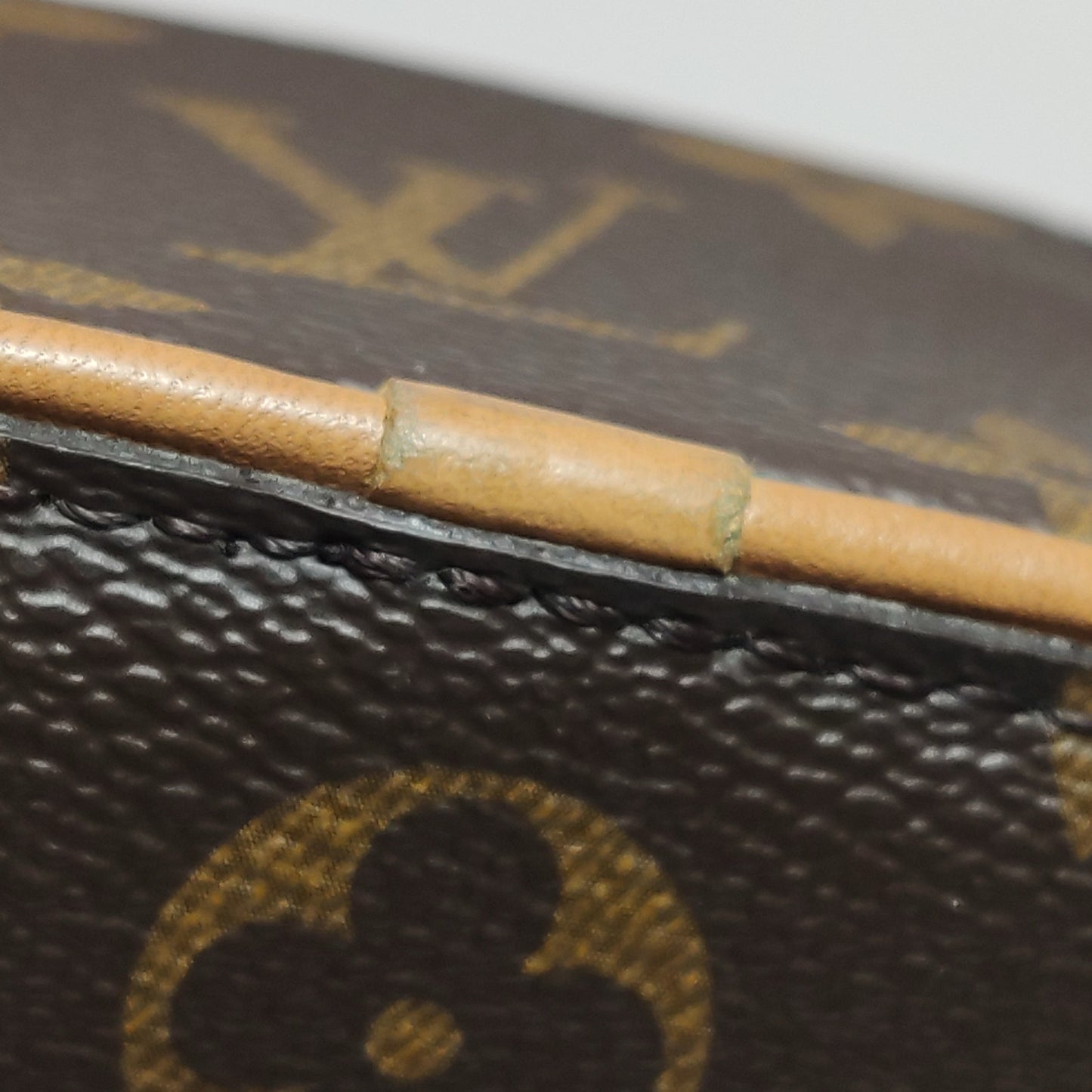 Louis Vuitton - MINI BOITE CHAPEAU - Monogram coated canvas with Vachetta leather trim - Brown - (mini)