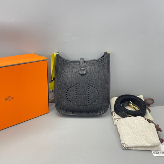 Hermes - Evelyne Mini - Taurillon Clemence leather - Black with Gold-Tone Hardware - (mini)