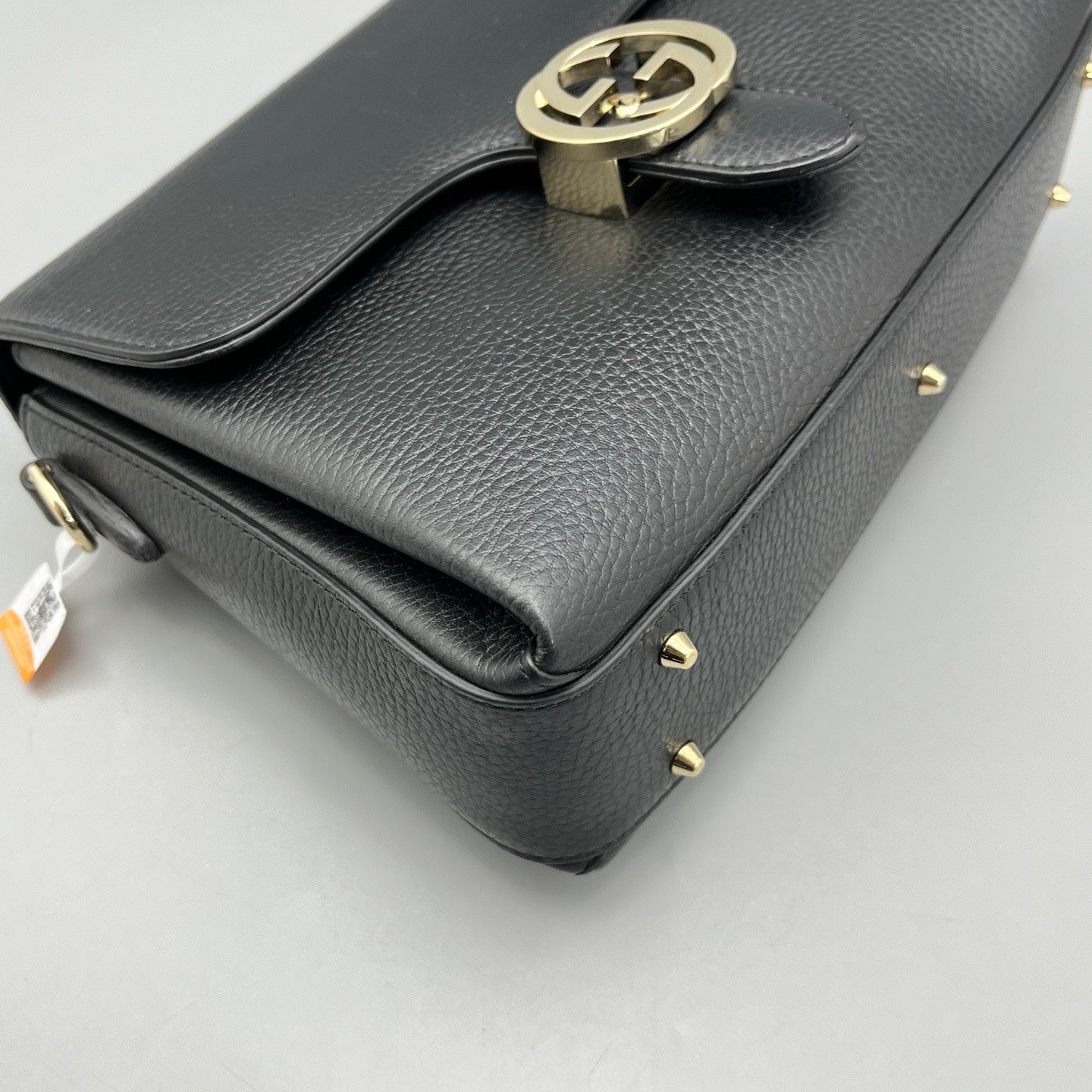 Gucci - Interlocking G Accordion Flap Bag - Grained leather - Black - (medium)