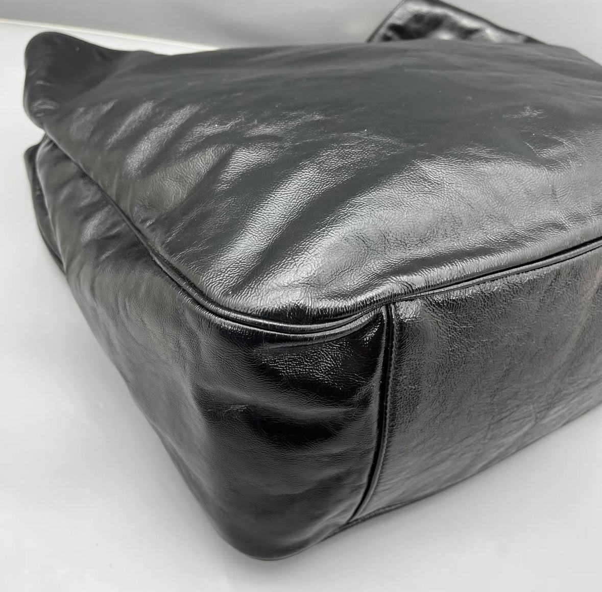 Saint Laurent - Patent Leather Shopper Bag - Patent leather - Black - (large)