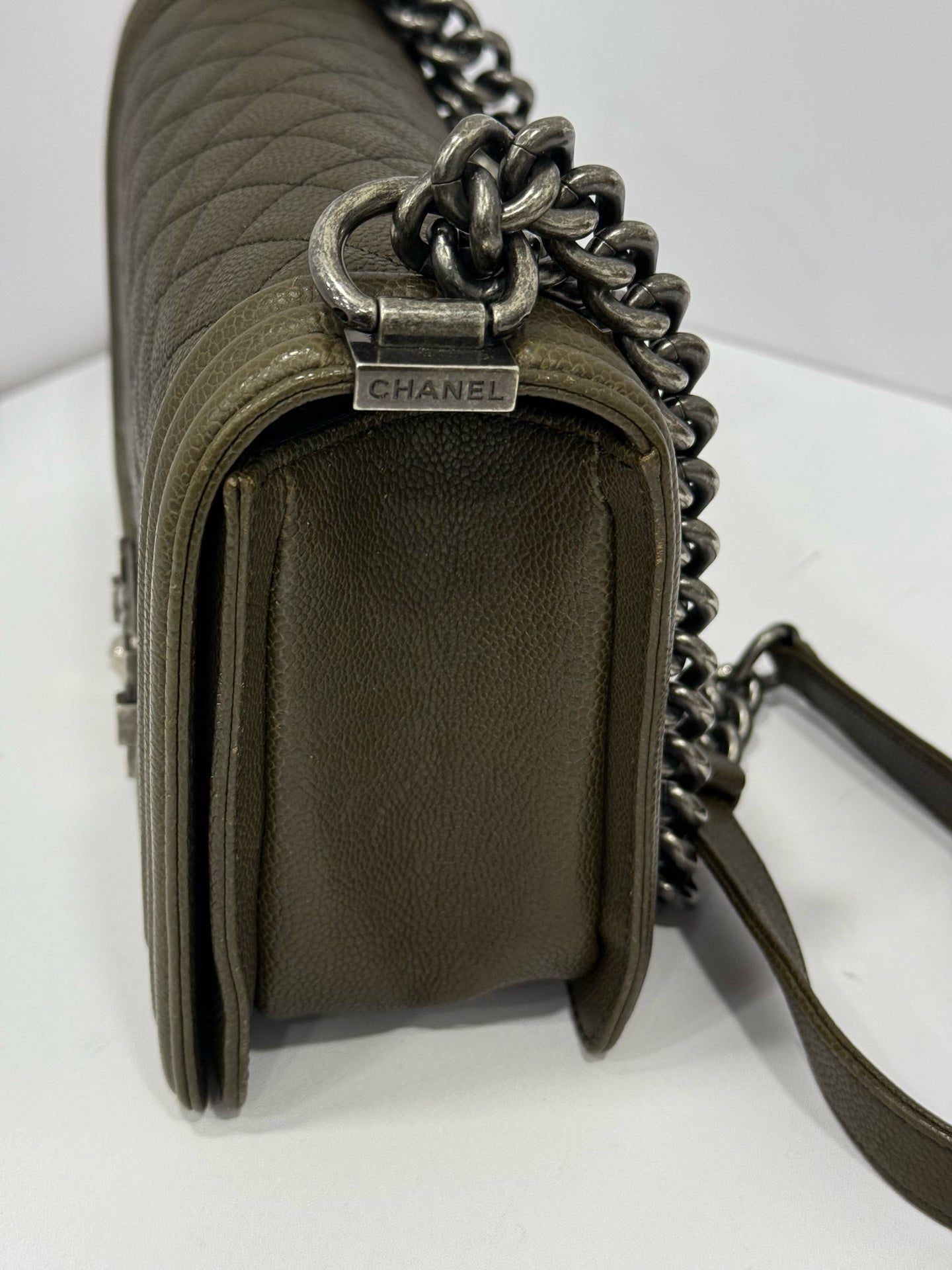 Chanel - Boy Bag Medium - Grained calfskin leather - Olive Green - (Medium)