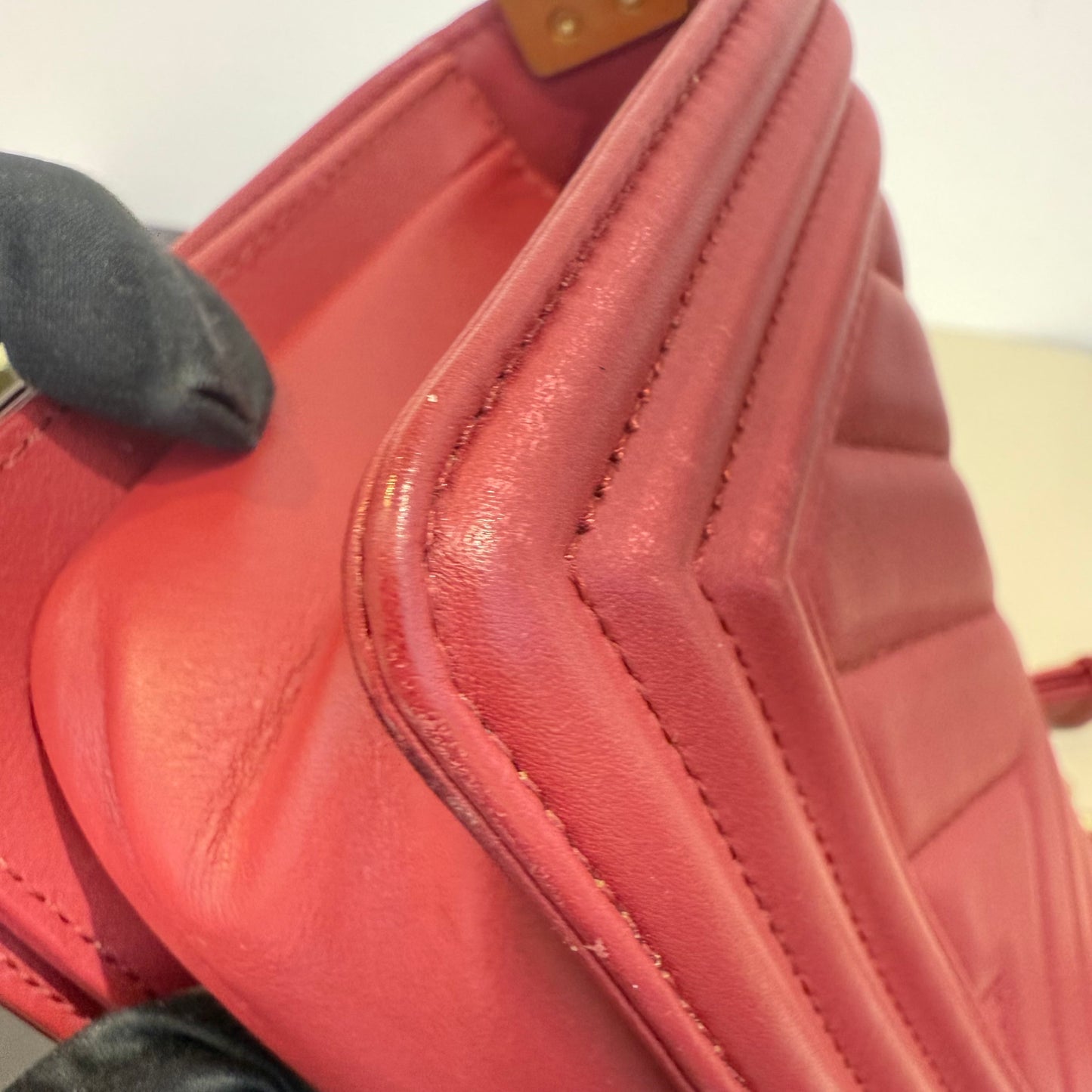 Chanel - Boy Chanel Small - Calfskin leather - Tomato Red with Gold-Tone Hardware - (Small)