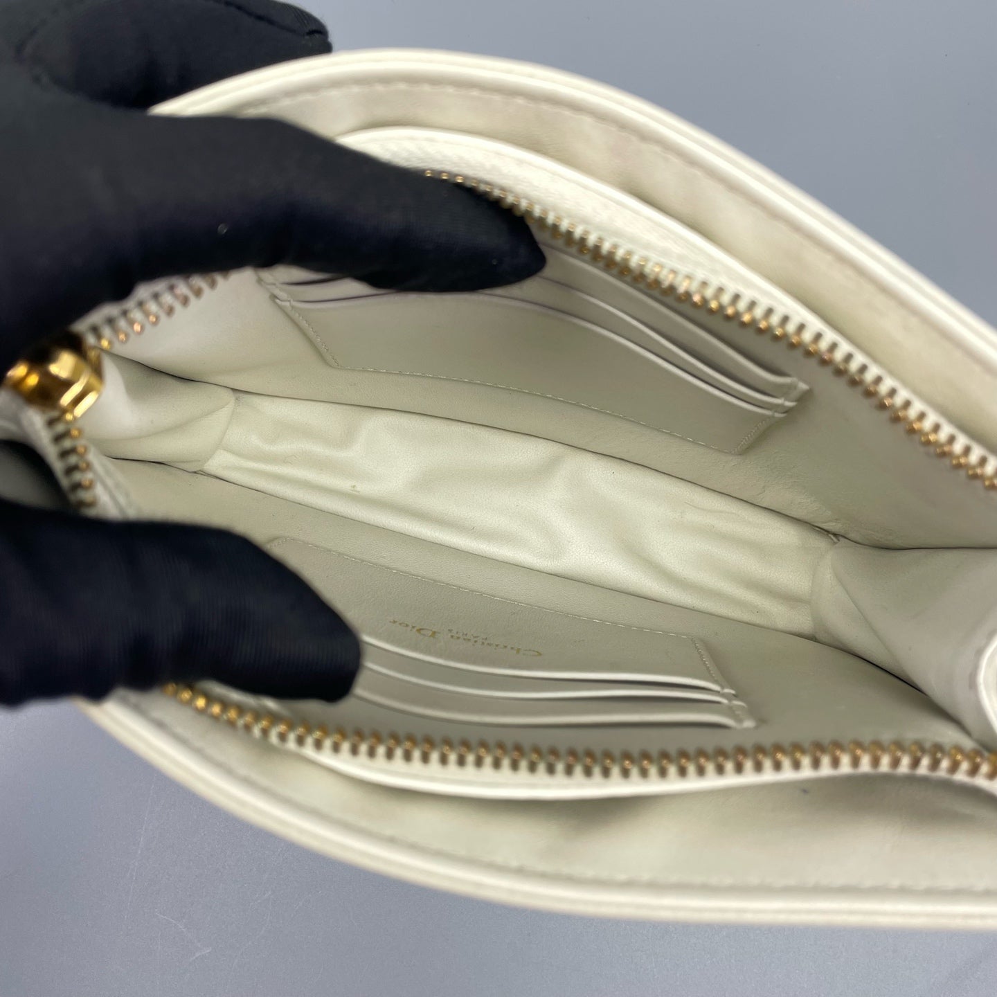 Dior - Caro Wallet On Chain (WOC) - Grained calfskin leather - White - (mini)