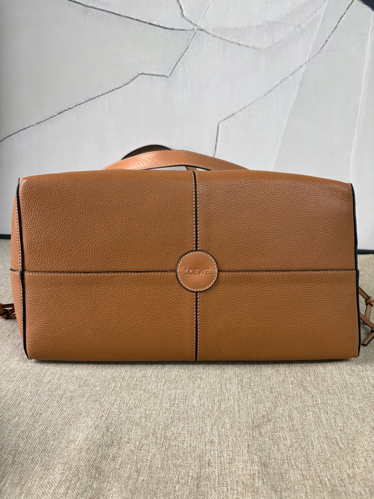 Loewe - Cushion Tote Bag - Grained calfskin leather - Caramel - (Large)