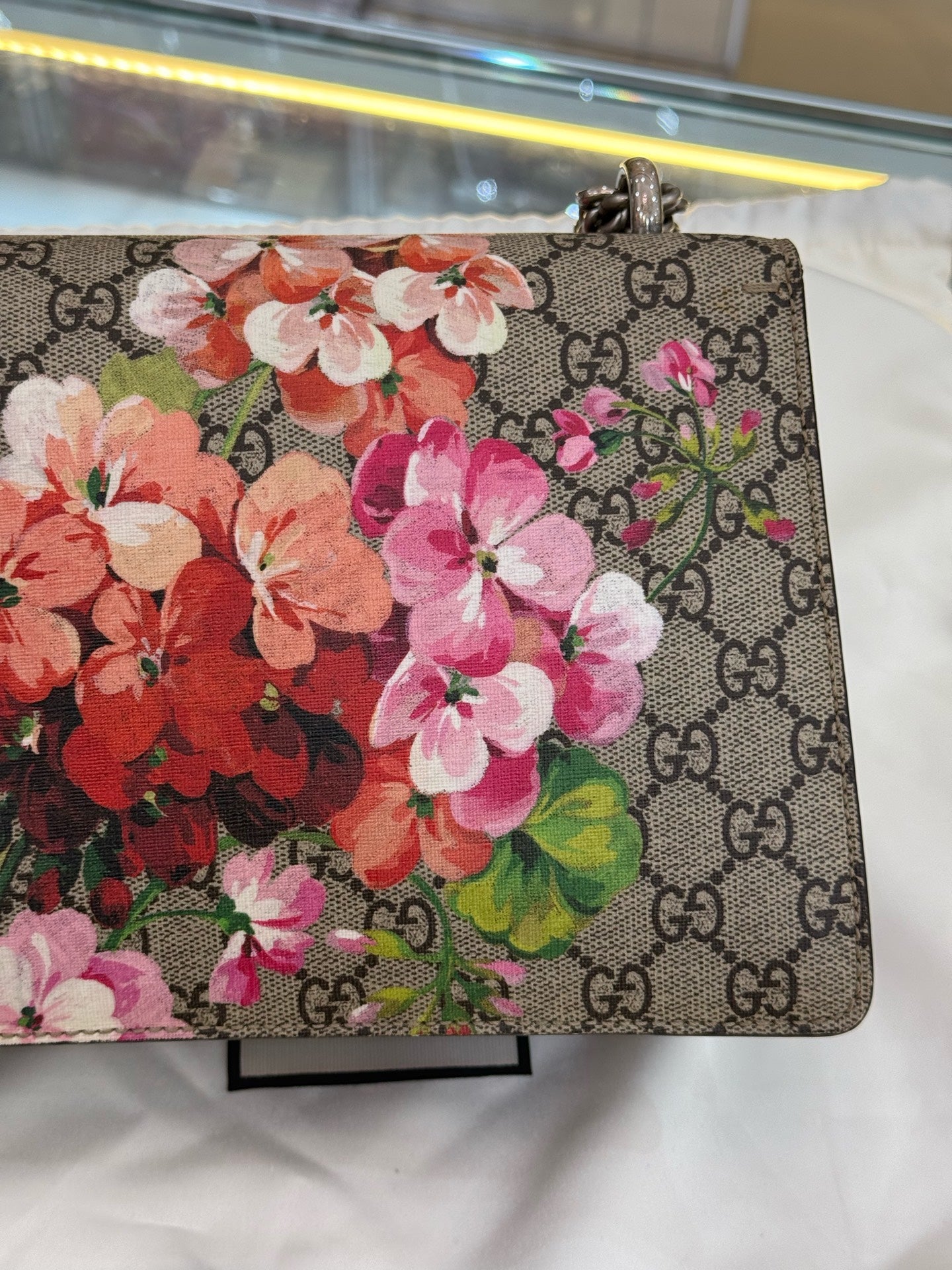 Gucci - Dionysus Shoulder Bag with Geranium Print - GG Supreme canvas with suede trim - Multicolour - (Medium)